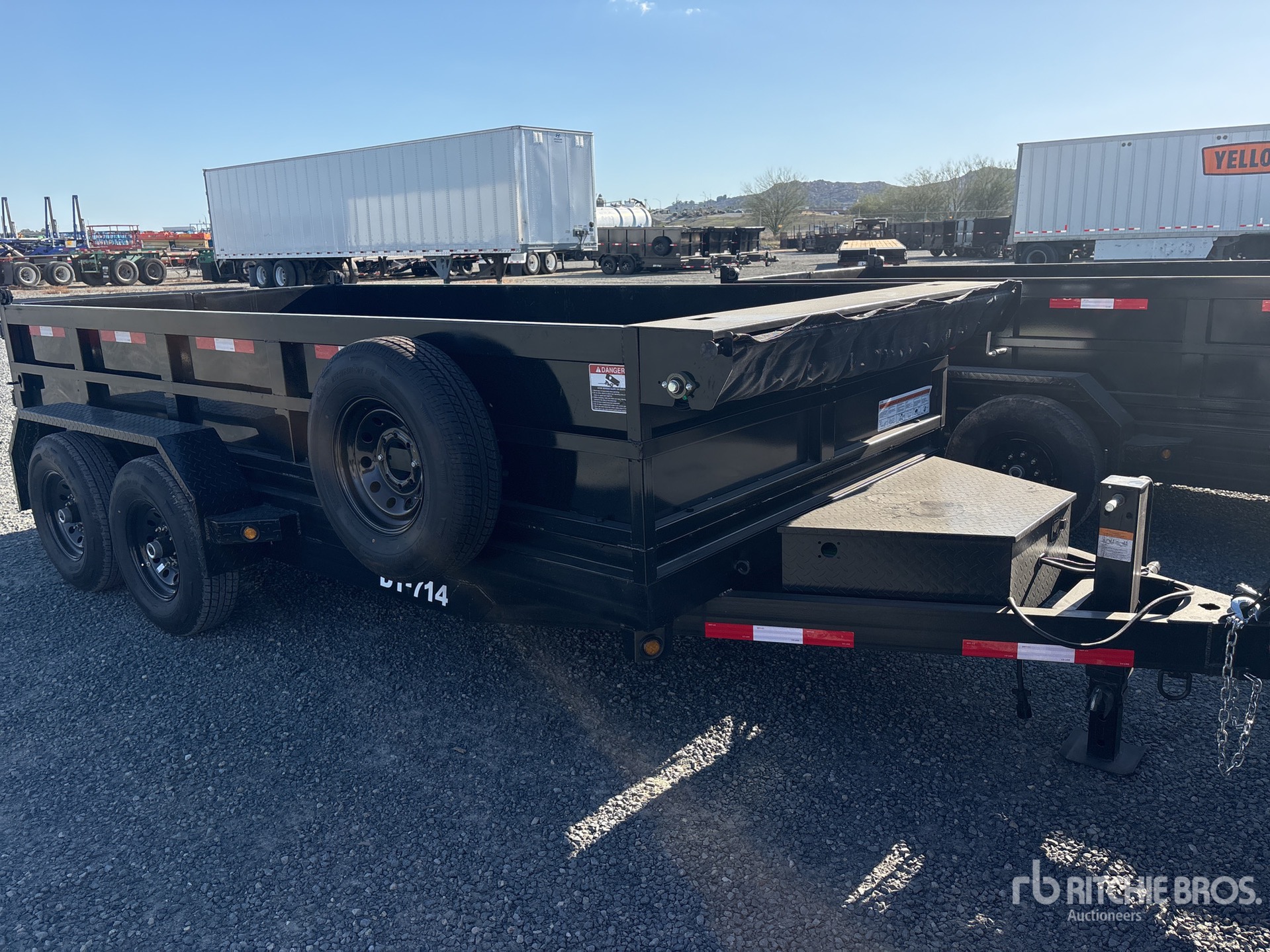 2027 DENTON DT-7142
