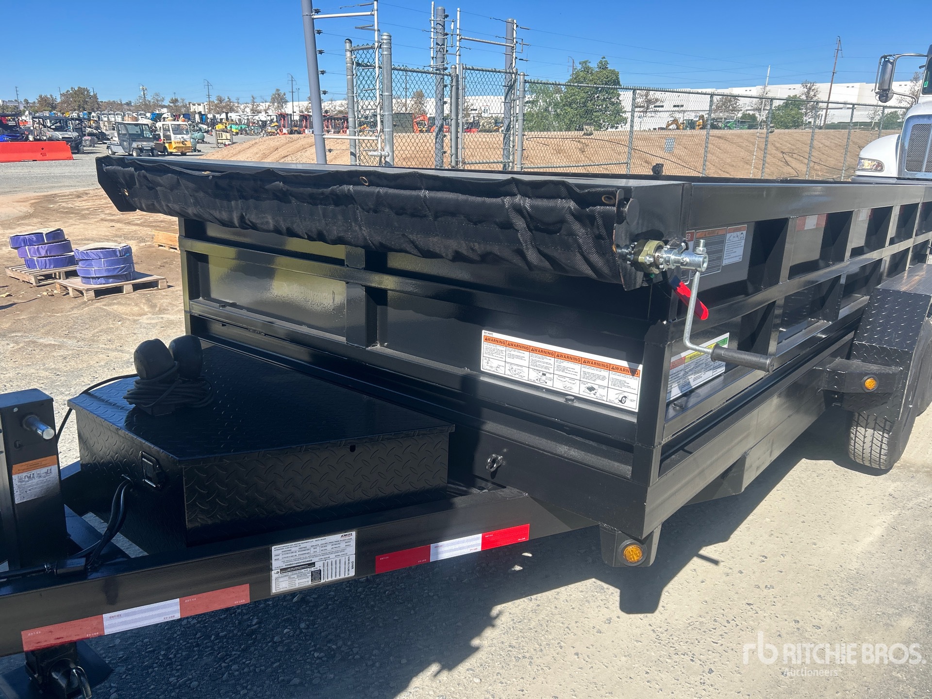 2027 DENTON DT-7142