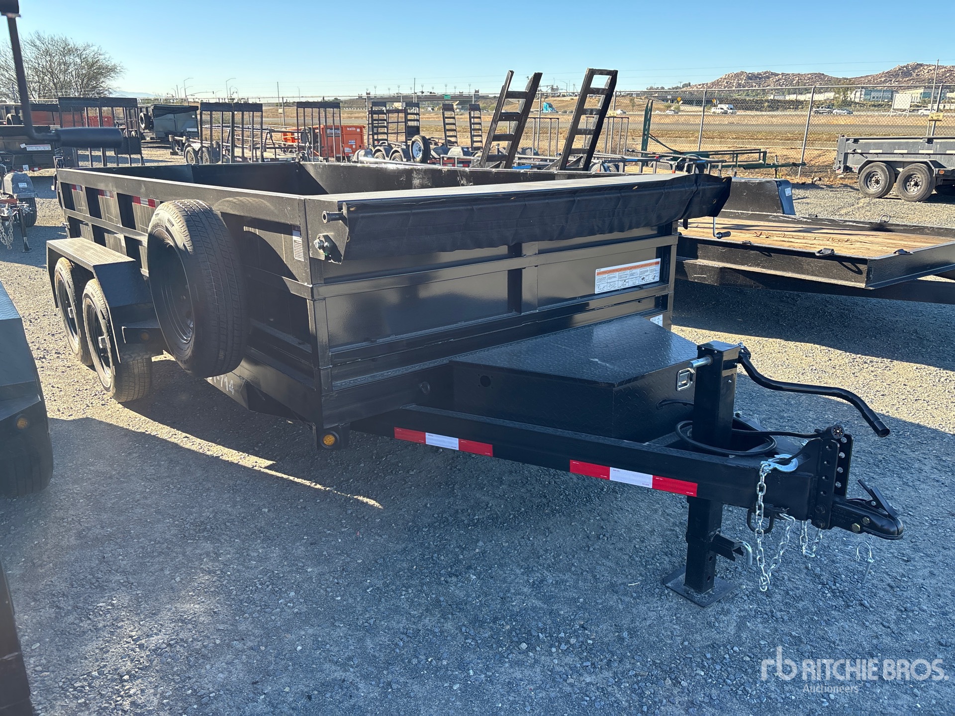 2027 DENTON DT-7142