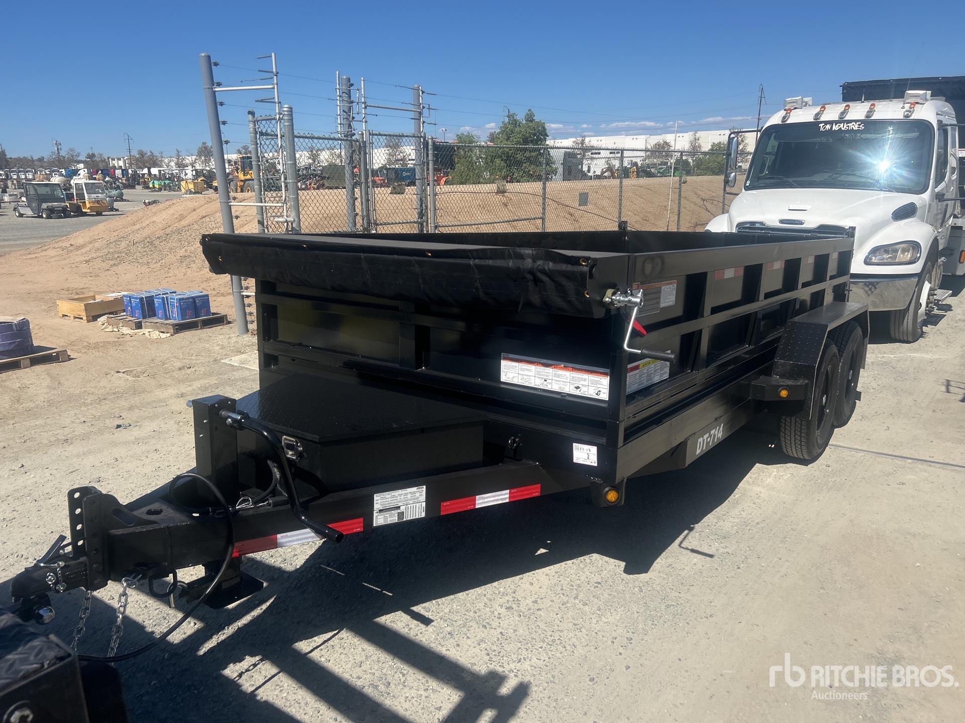 2027 DENTON DT-7142