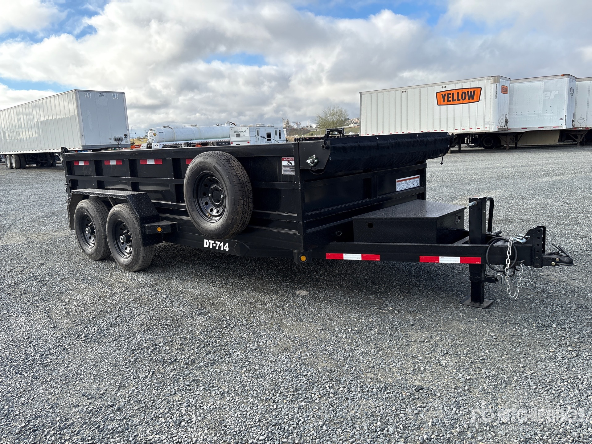 2027 DENTON DT-7142