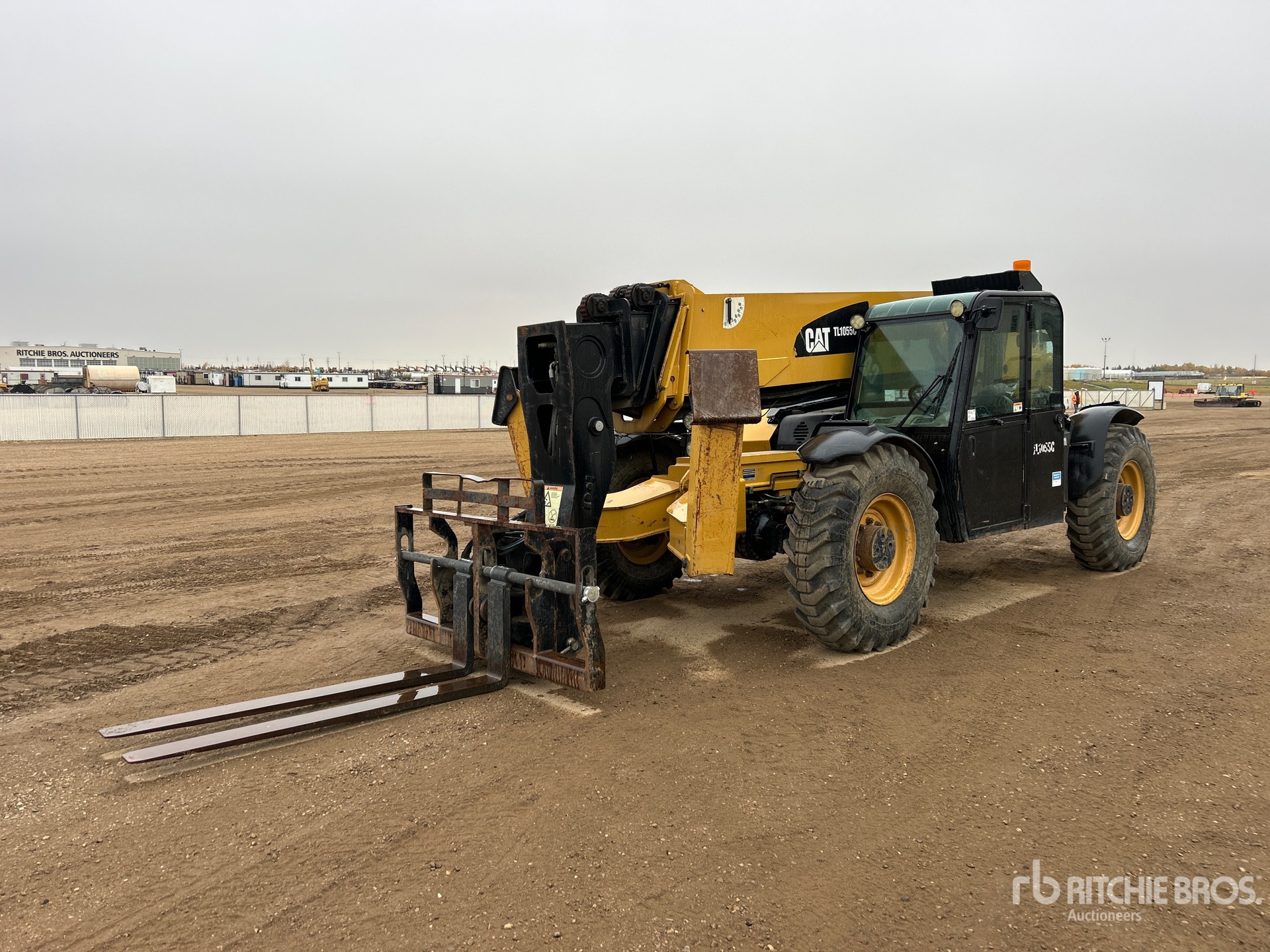 2013 Caterpillar TL1055C