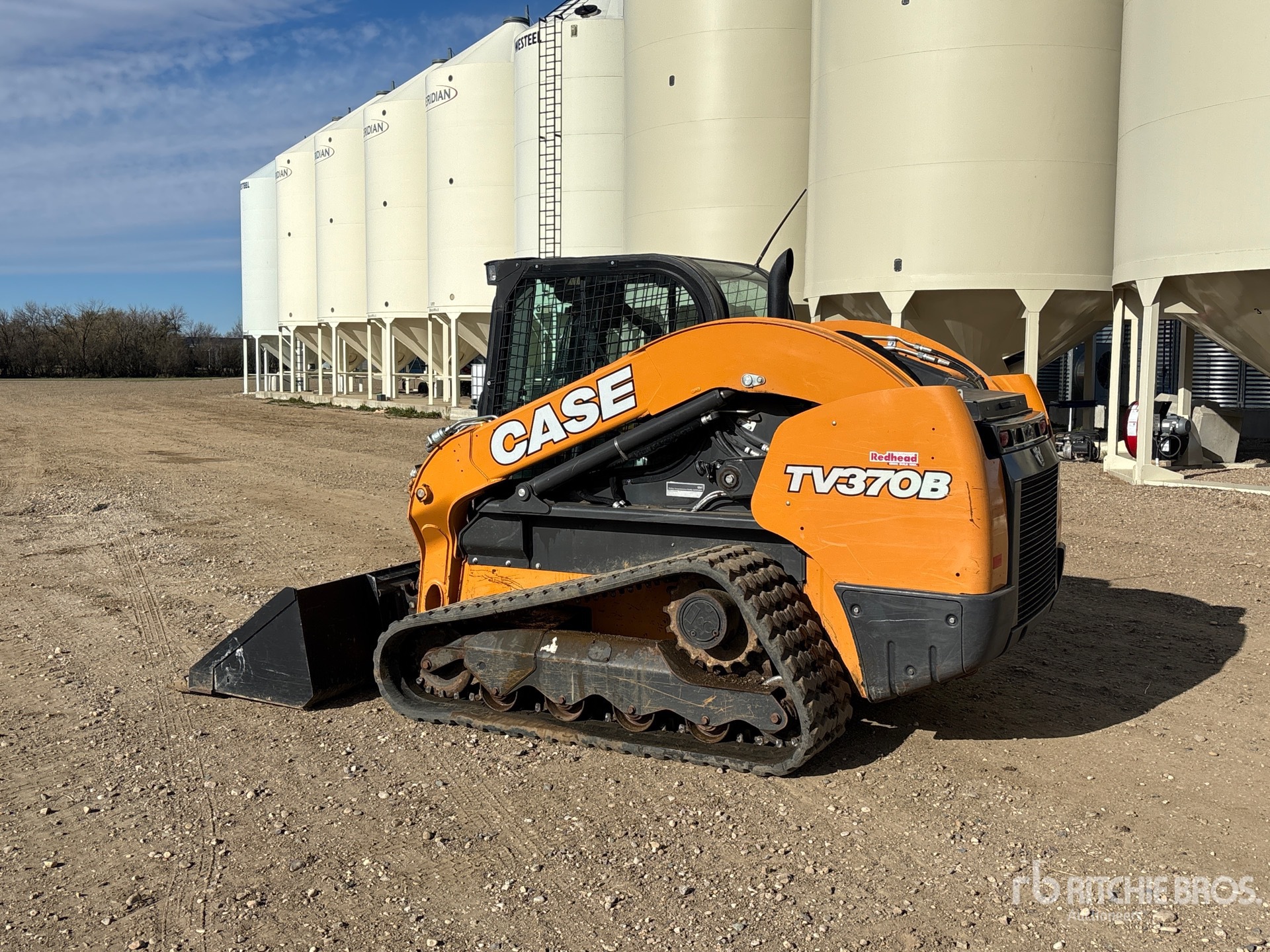 2022 Case TV370B