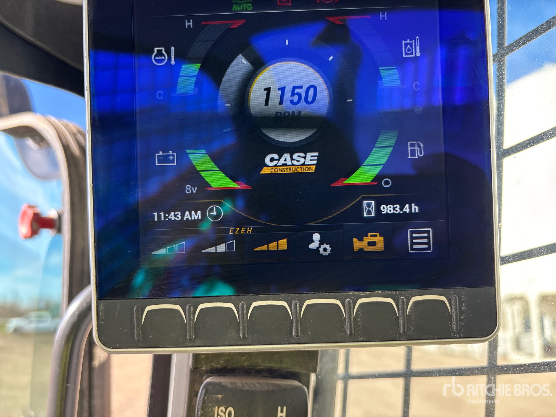 2022 Case TV370B