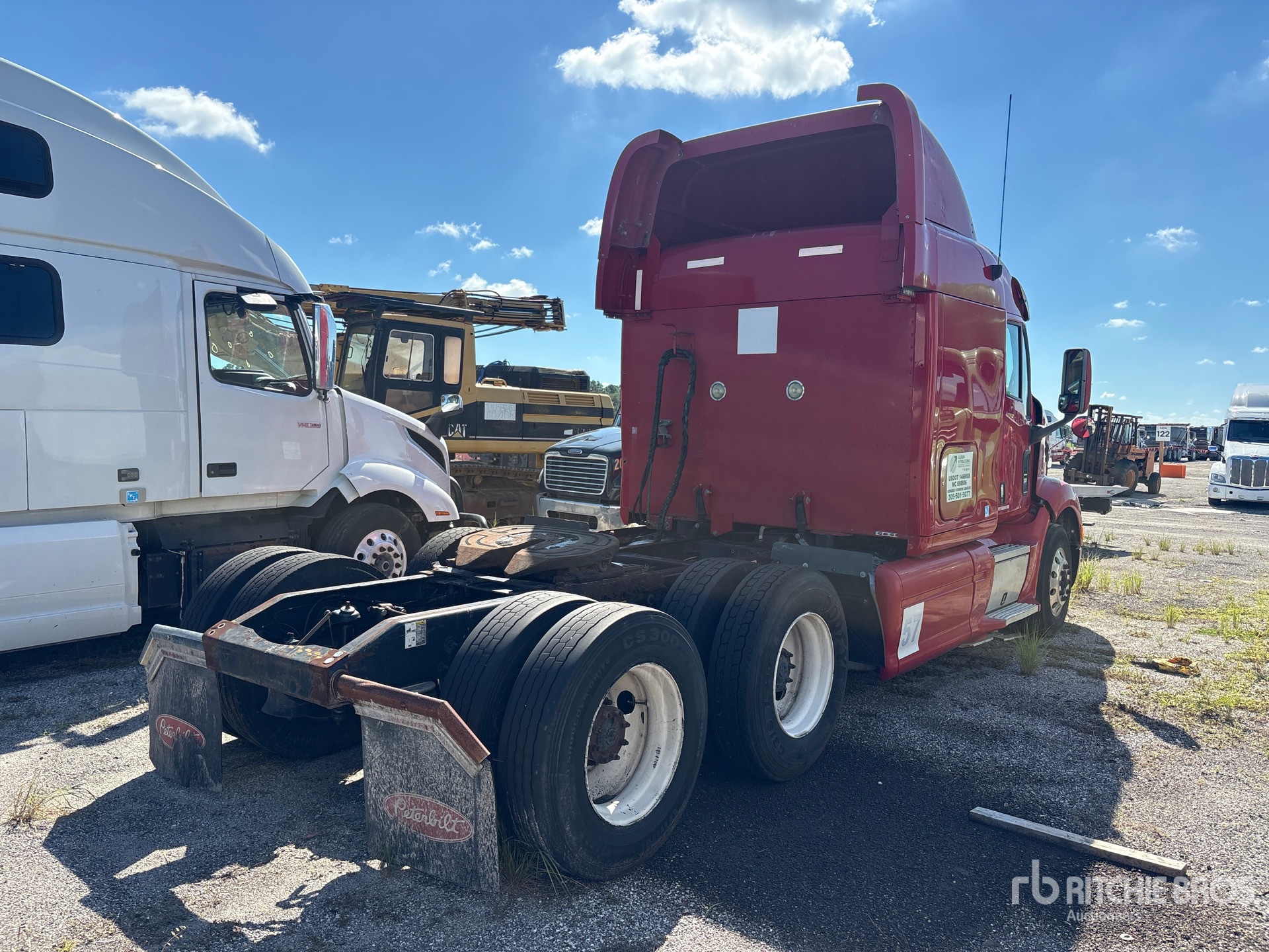 2012 Peterbilt 587