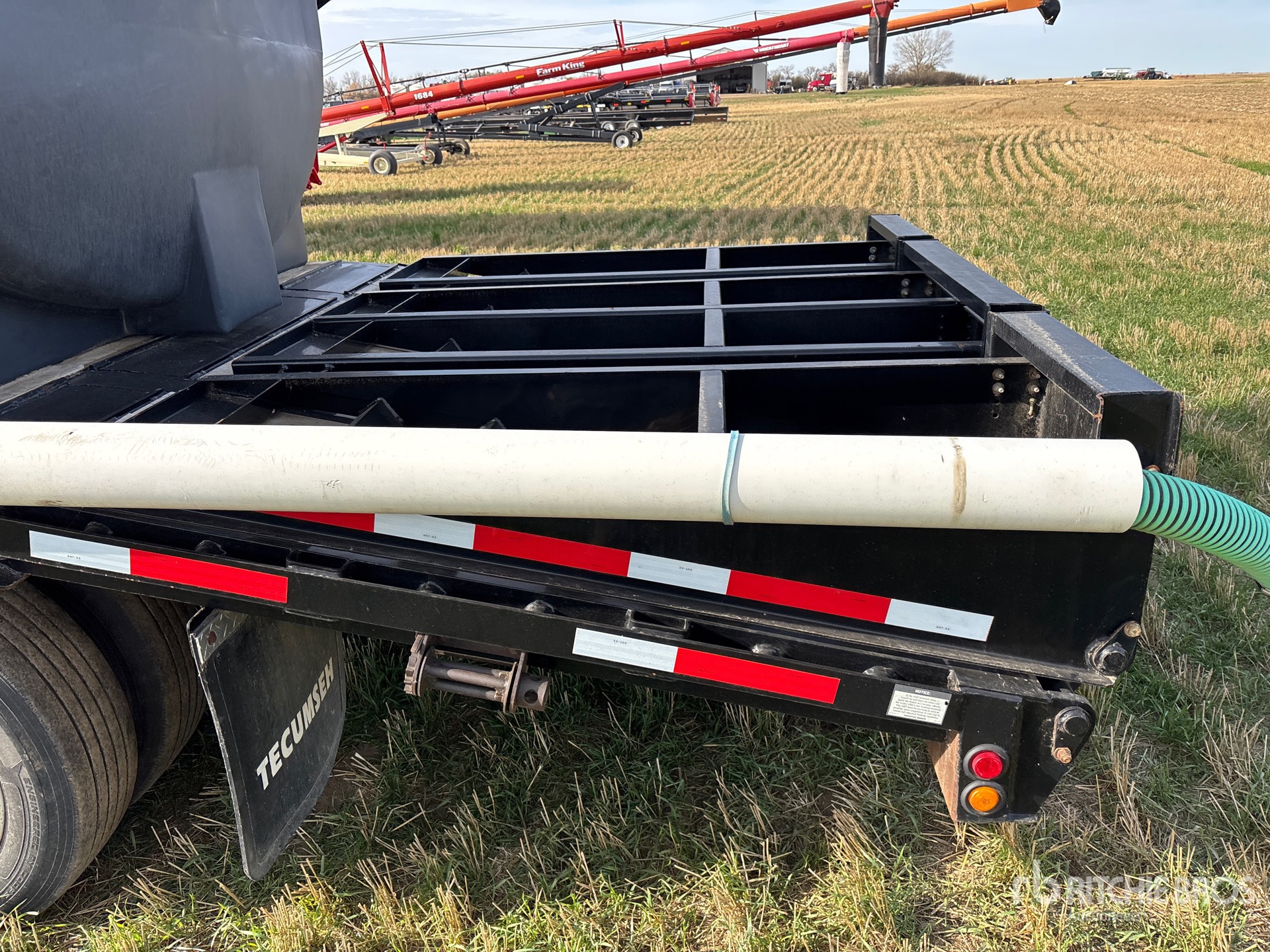 2017 Tecumseh 53 ft Tri/A