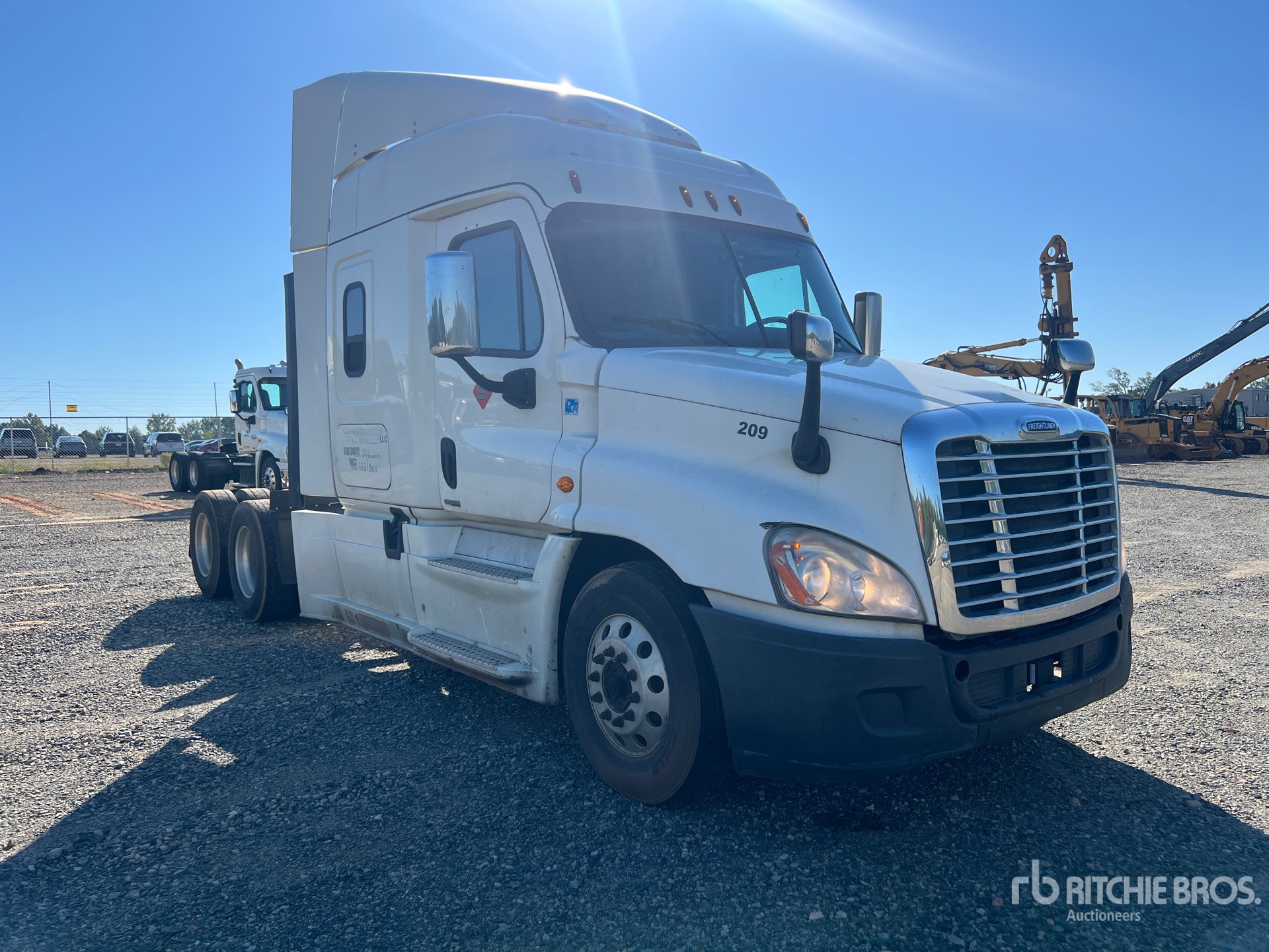 2017 Freightliner CASCADIA 125