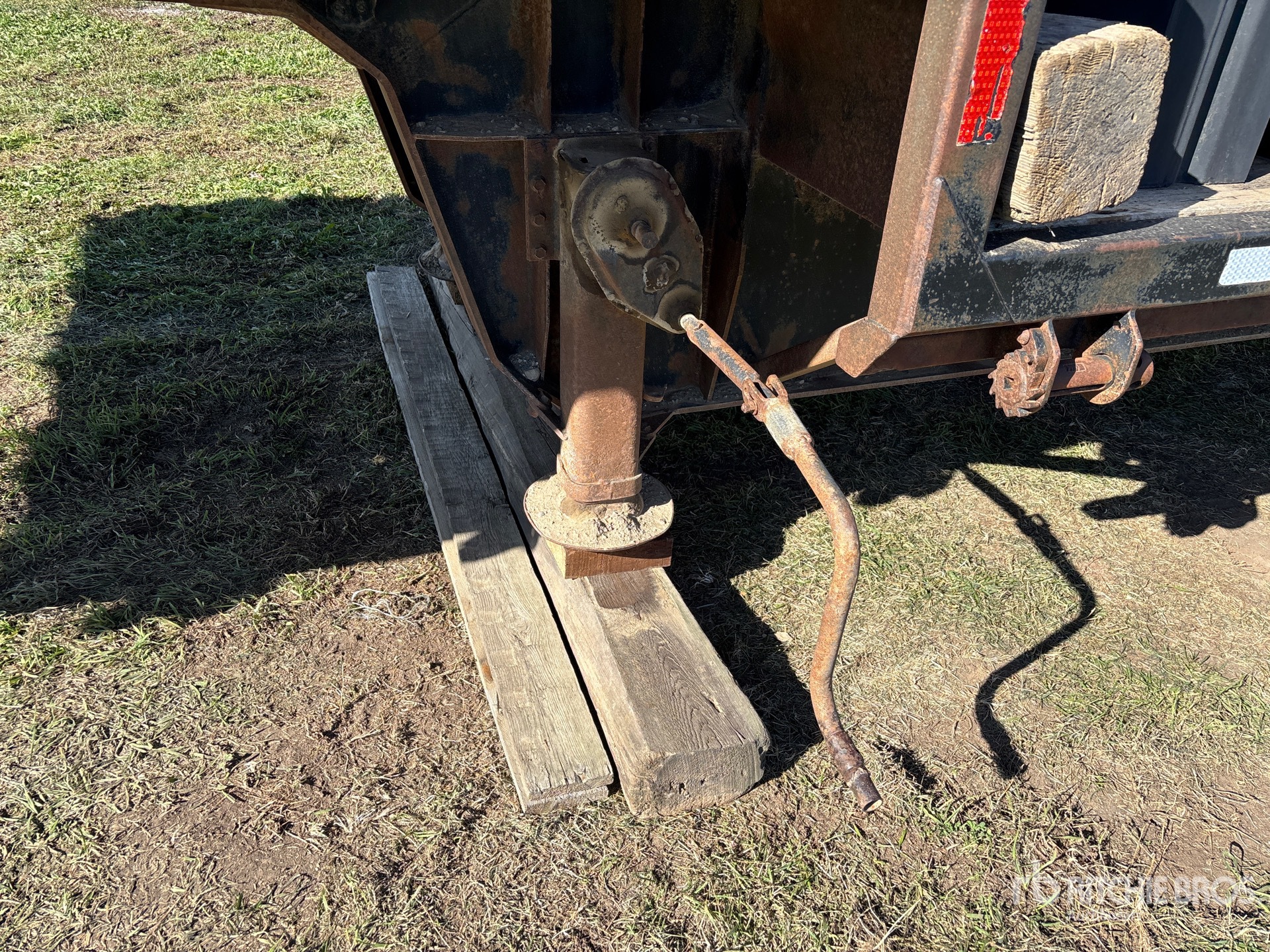 Doepker 48 FT T/A
