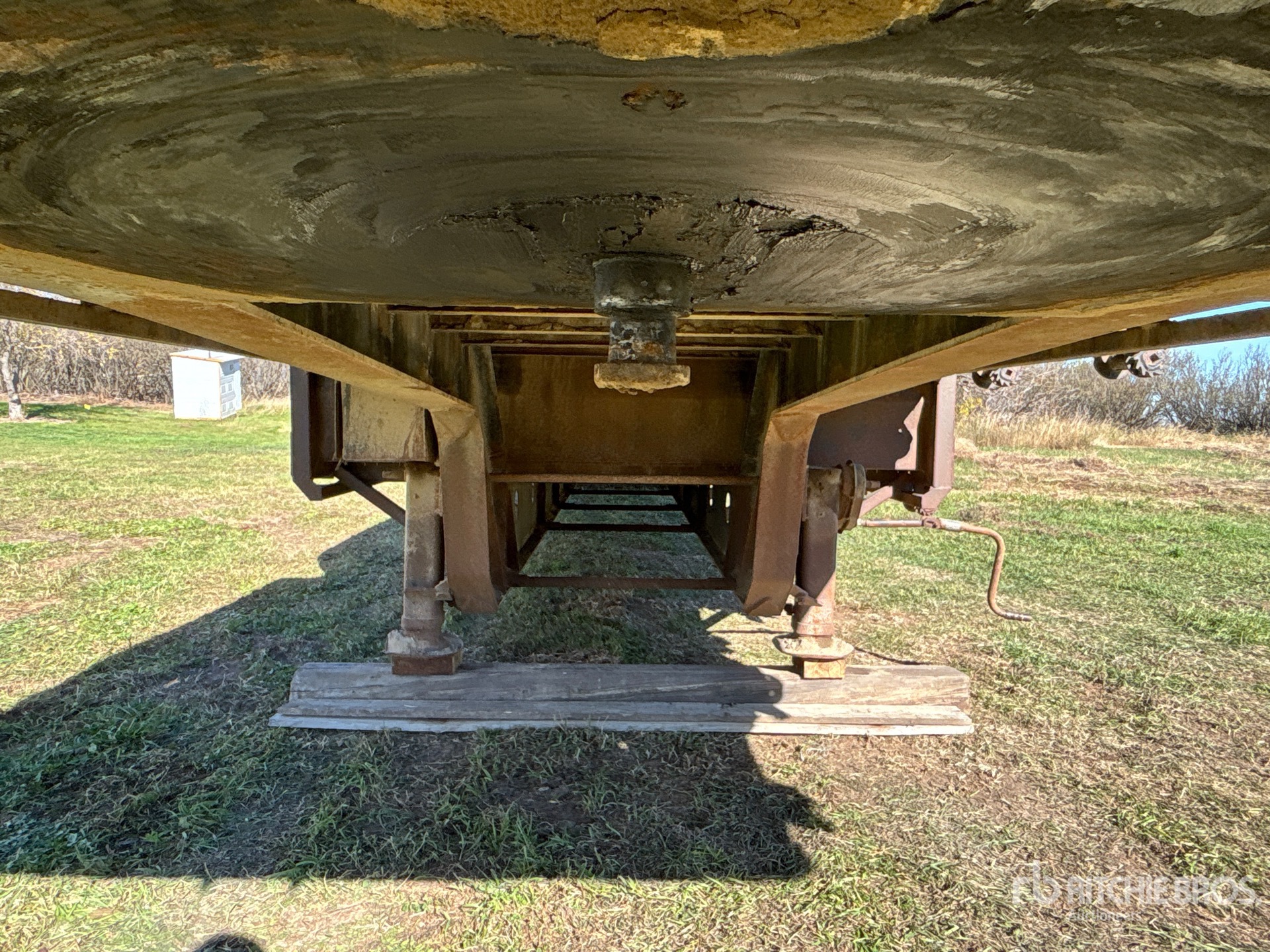 Doepker 48 FT T/A