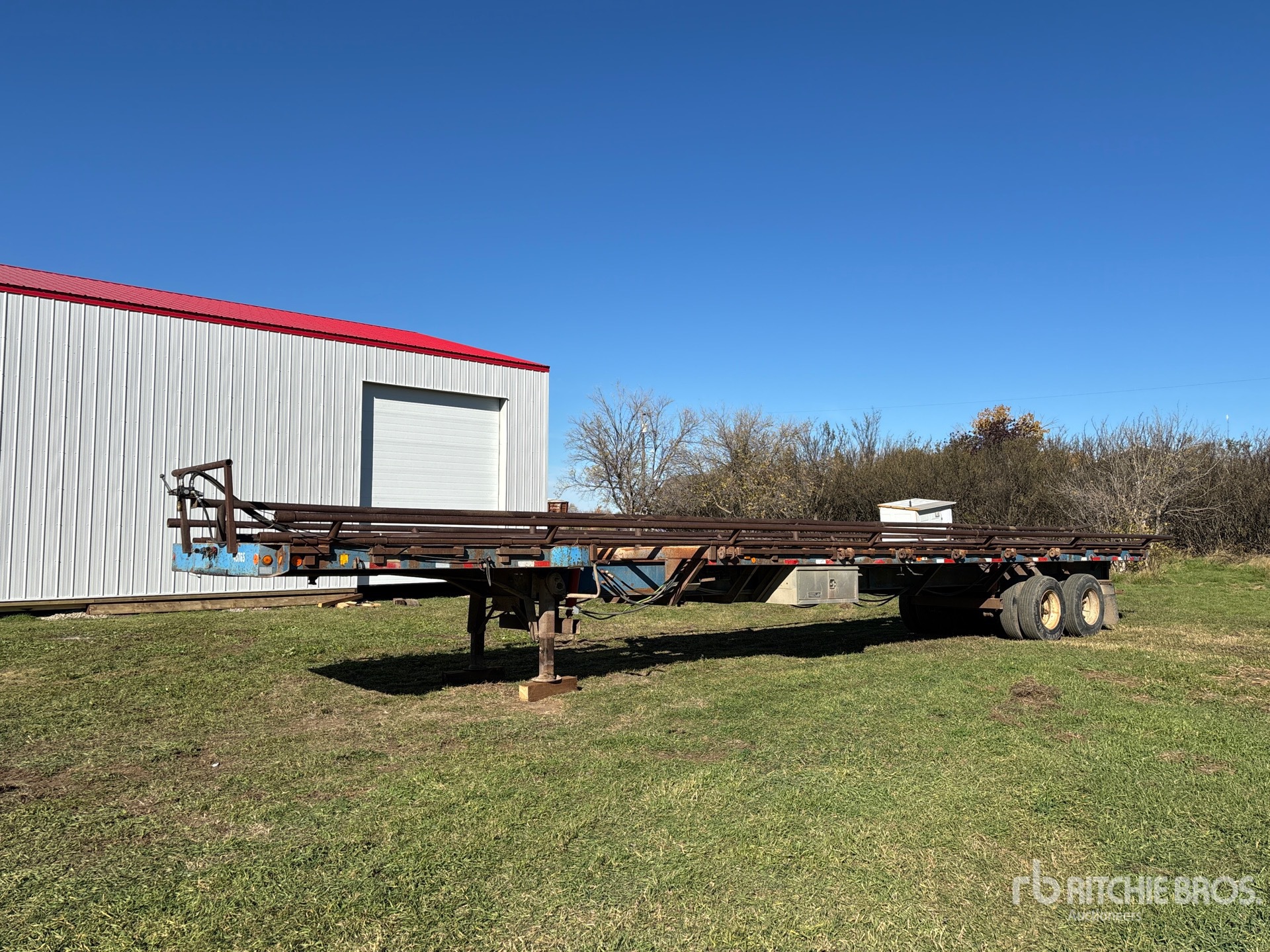 Photo of Fruehauf 50 ft T/A Bale Hauling Trailer