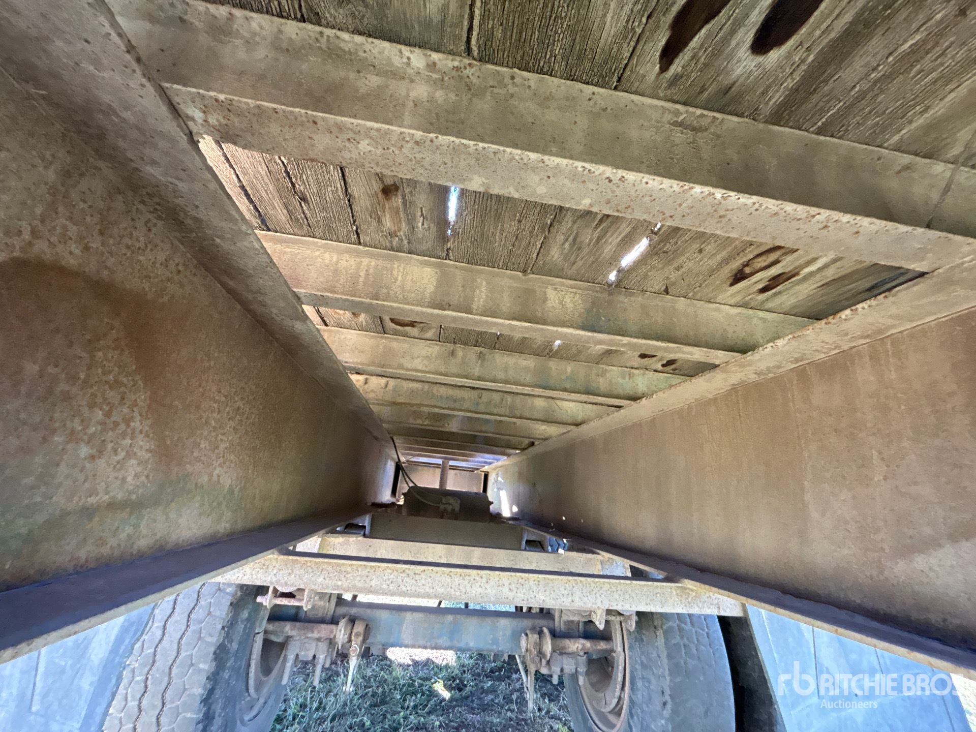 Fruehauf 50 FT T/A BALE HAULING TRAILER