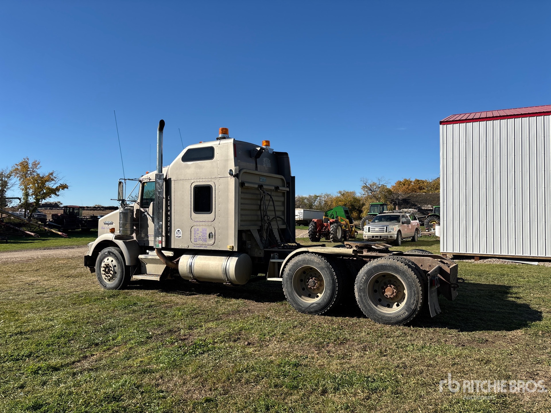 2000 Kenworth T800B