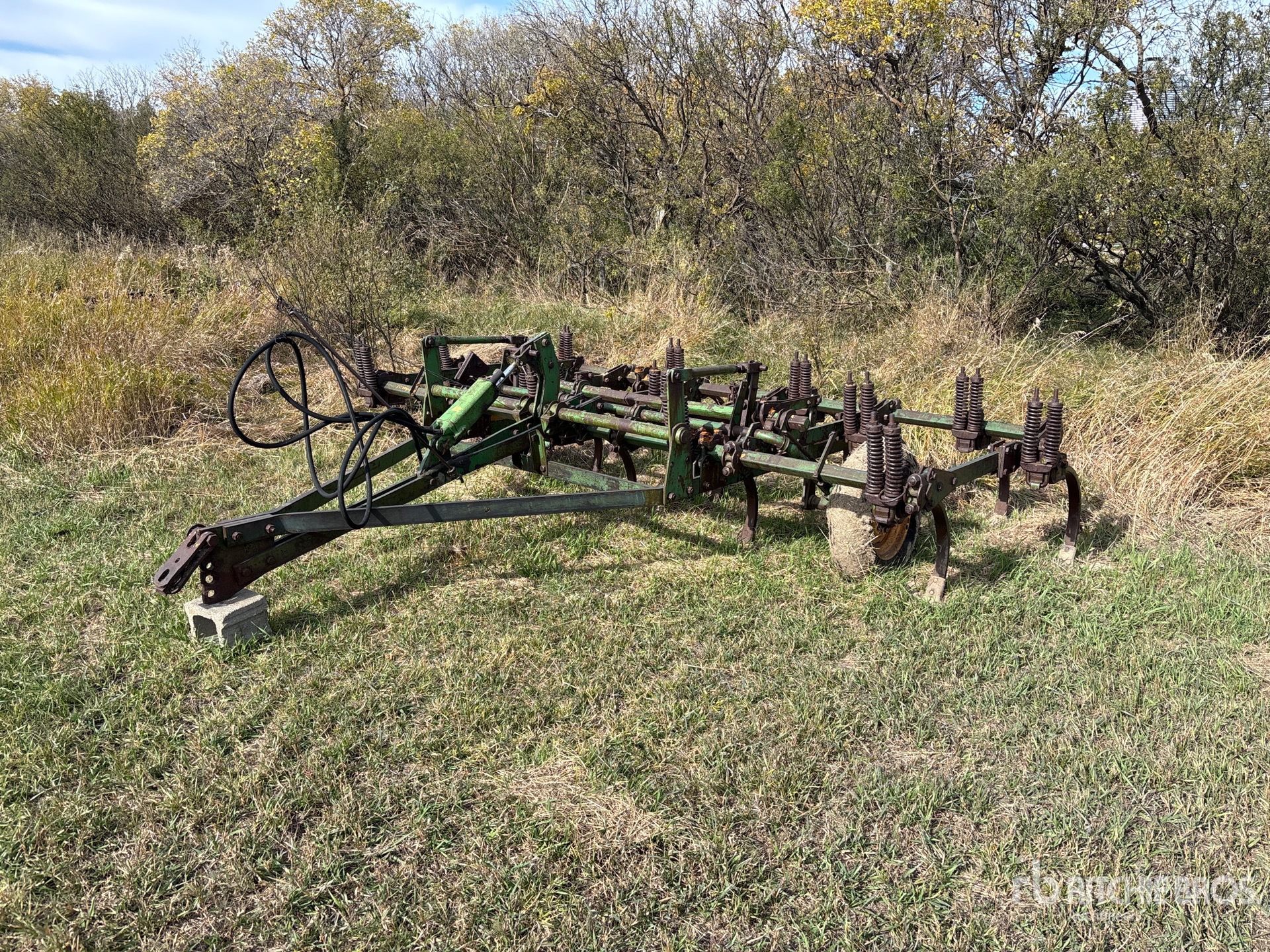 Photo of John Deere 13 ft