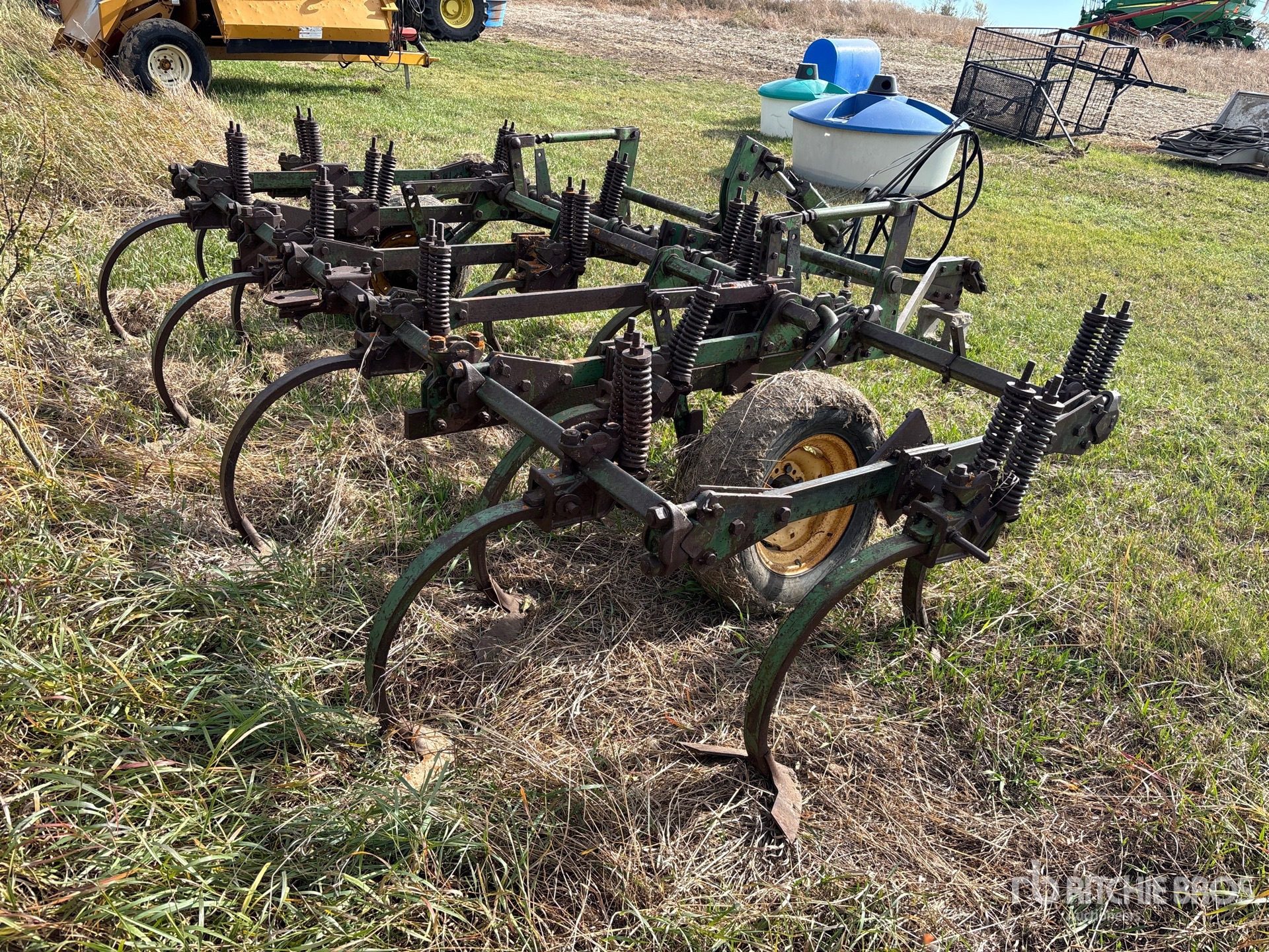 John Deere 13 FT