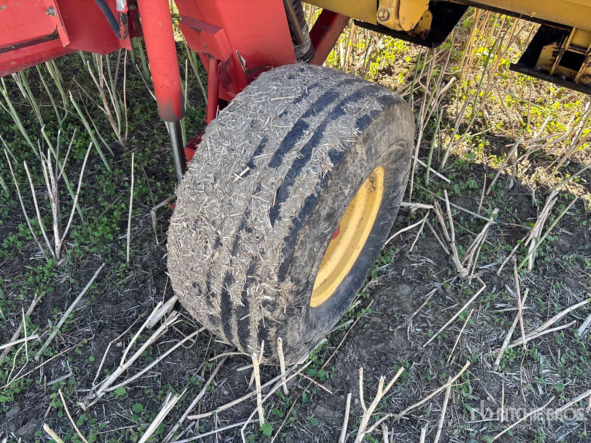New Holland 1475