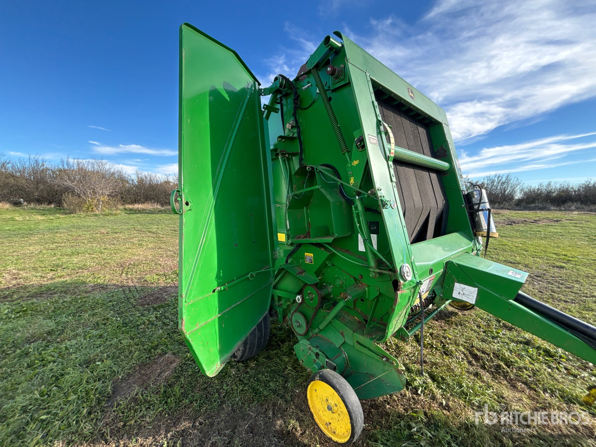 2003 John Deere 567