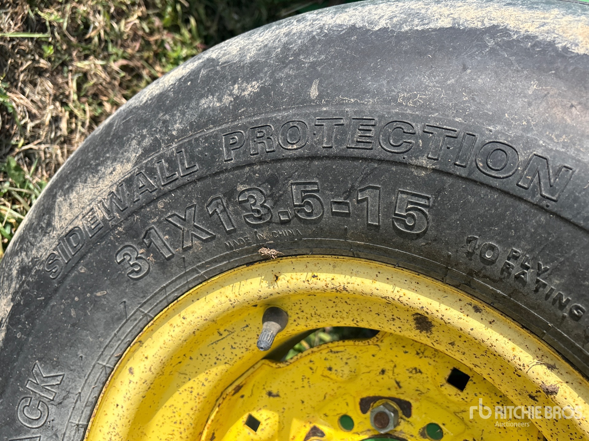2003 John Deere 567
