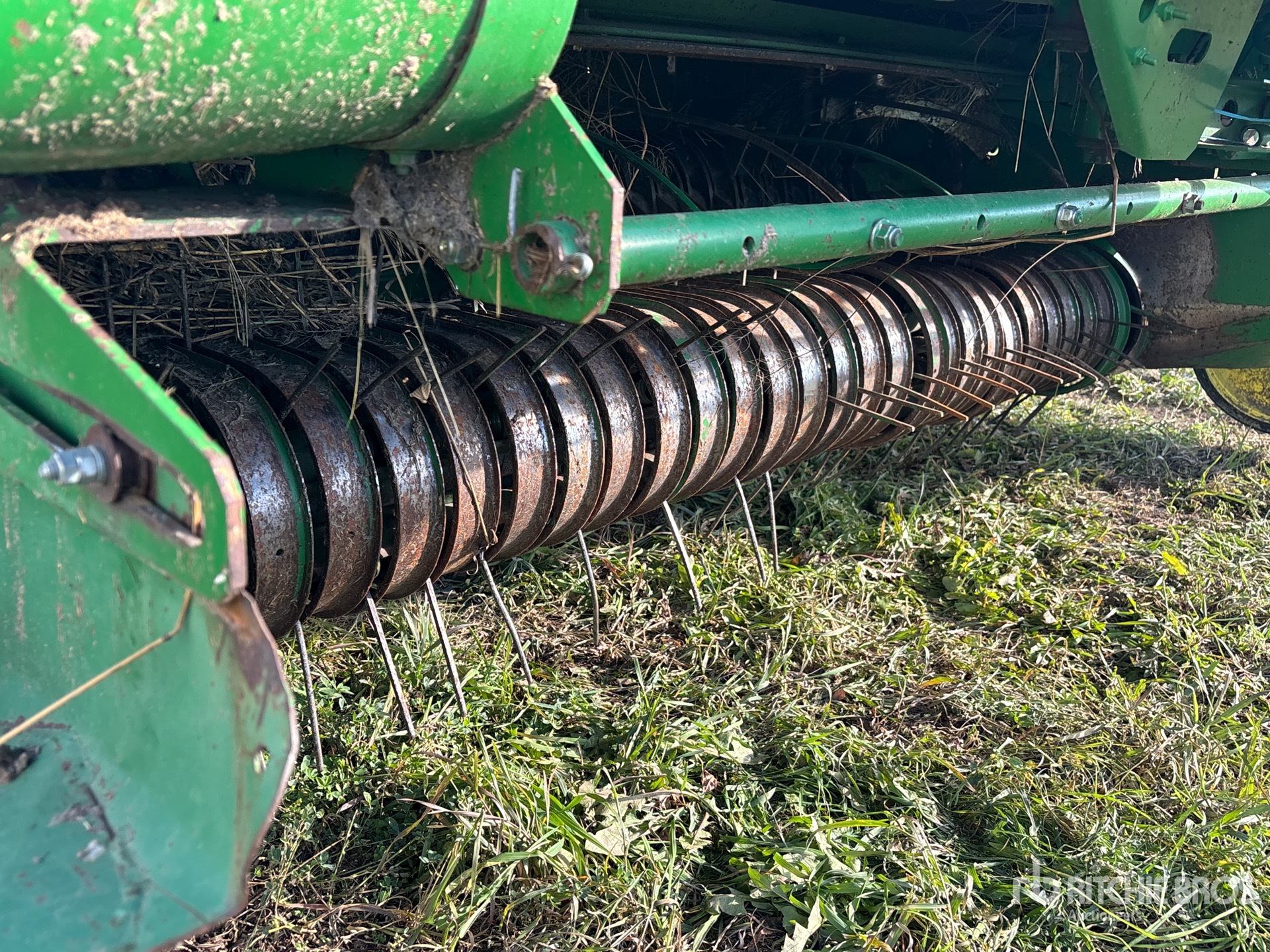 2003 John Deere 567