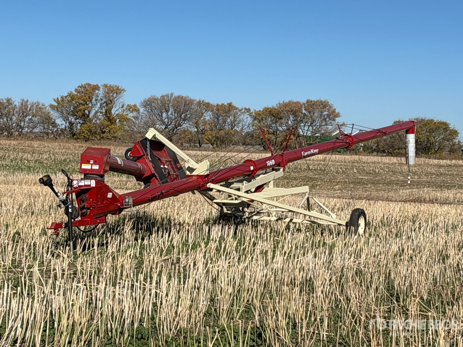 Photo of Farm King 1060