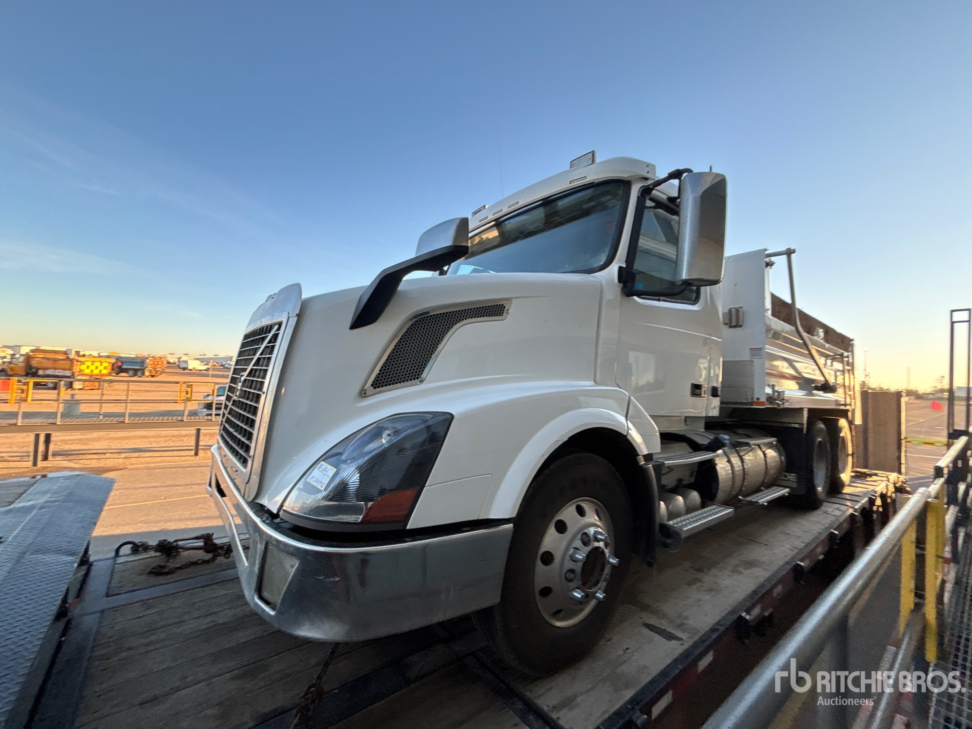 2014 Volvo VNL