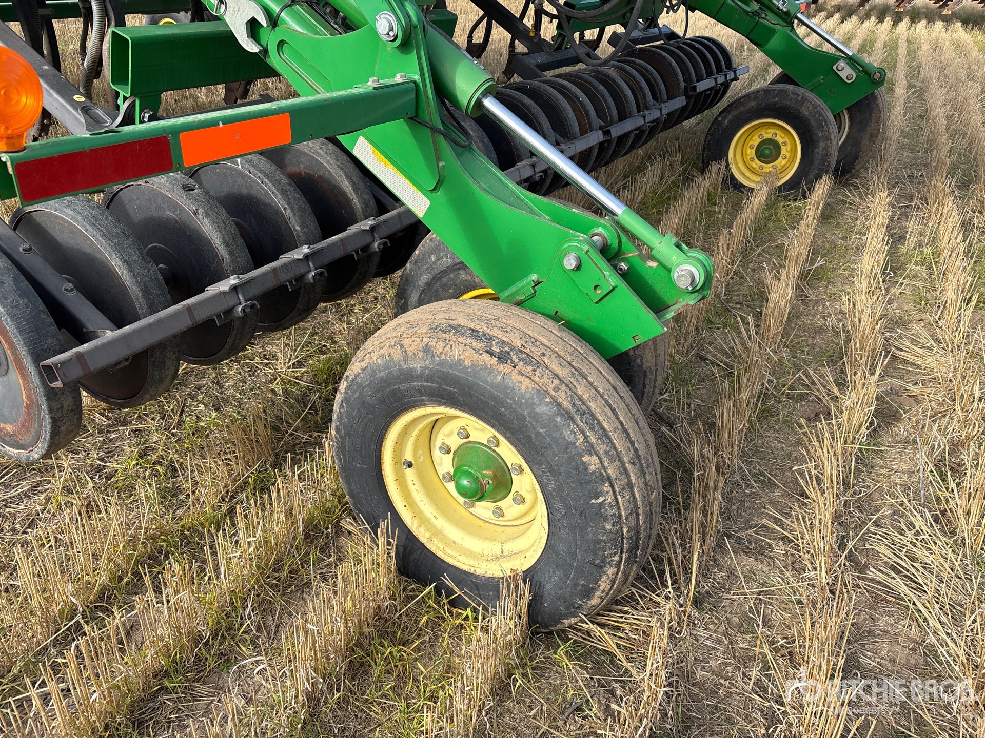 2011 John Deere 1830