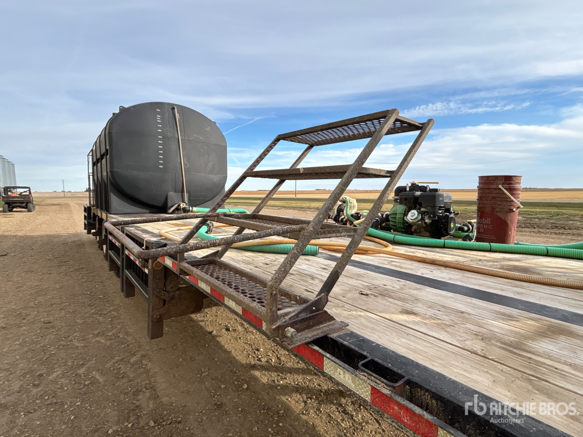 Behnke Enterprises 51 FT TRI/A