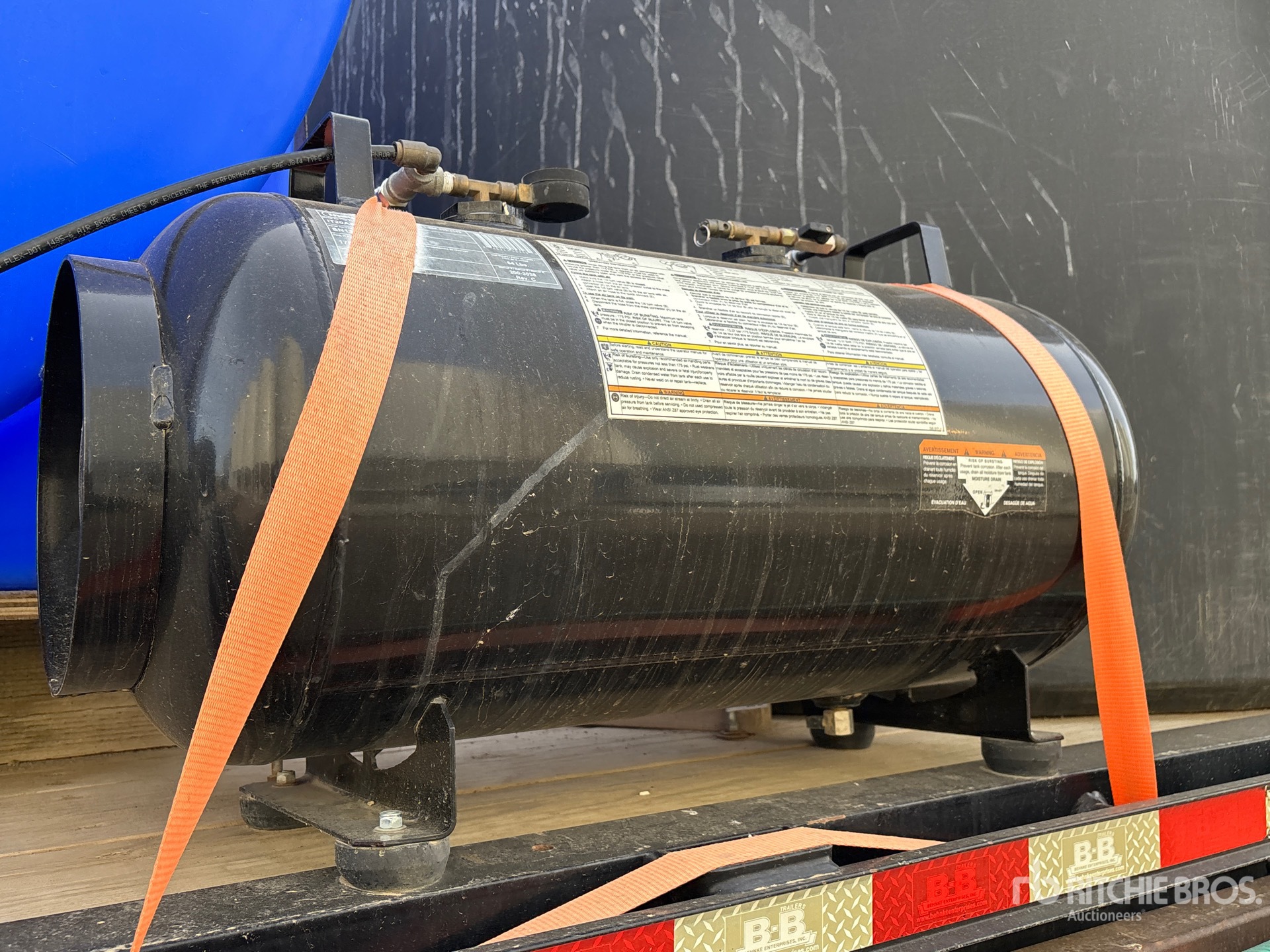 Behnke Enterprises 51 FT TRI/A