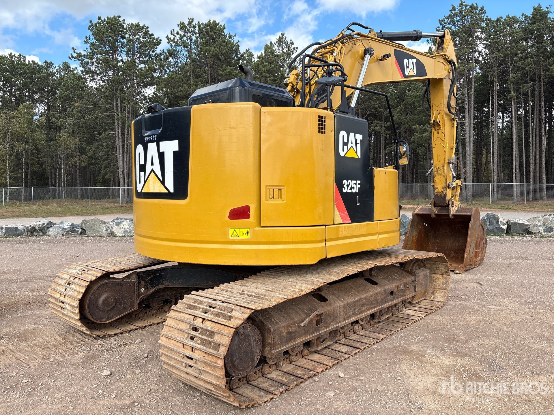 2018 Caterpillar 325F L CR