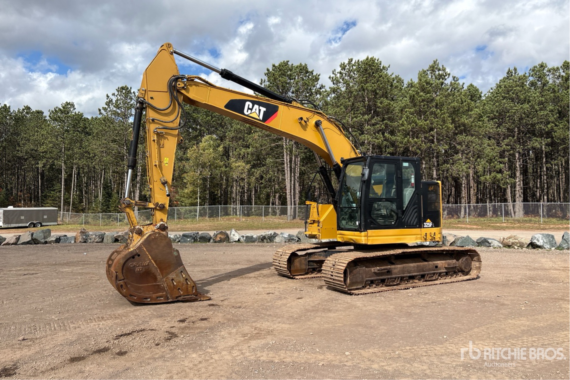 2018 Caterpillar 325F L CR
