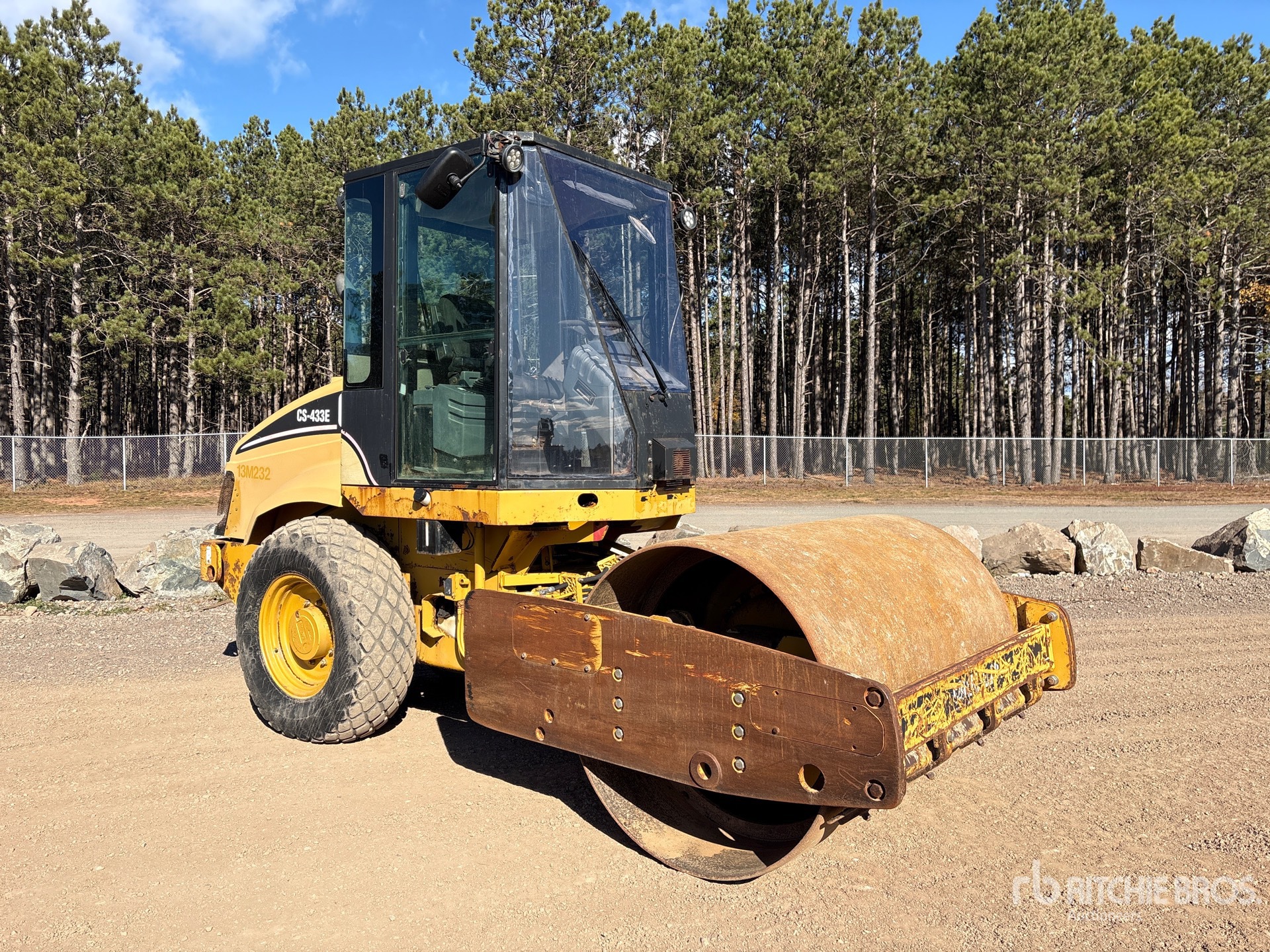 2006 Caterpillar CS433E