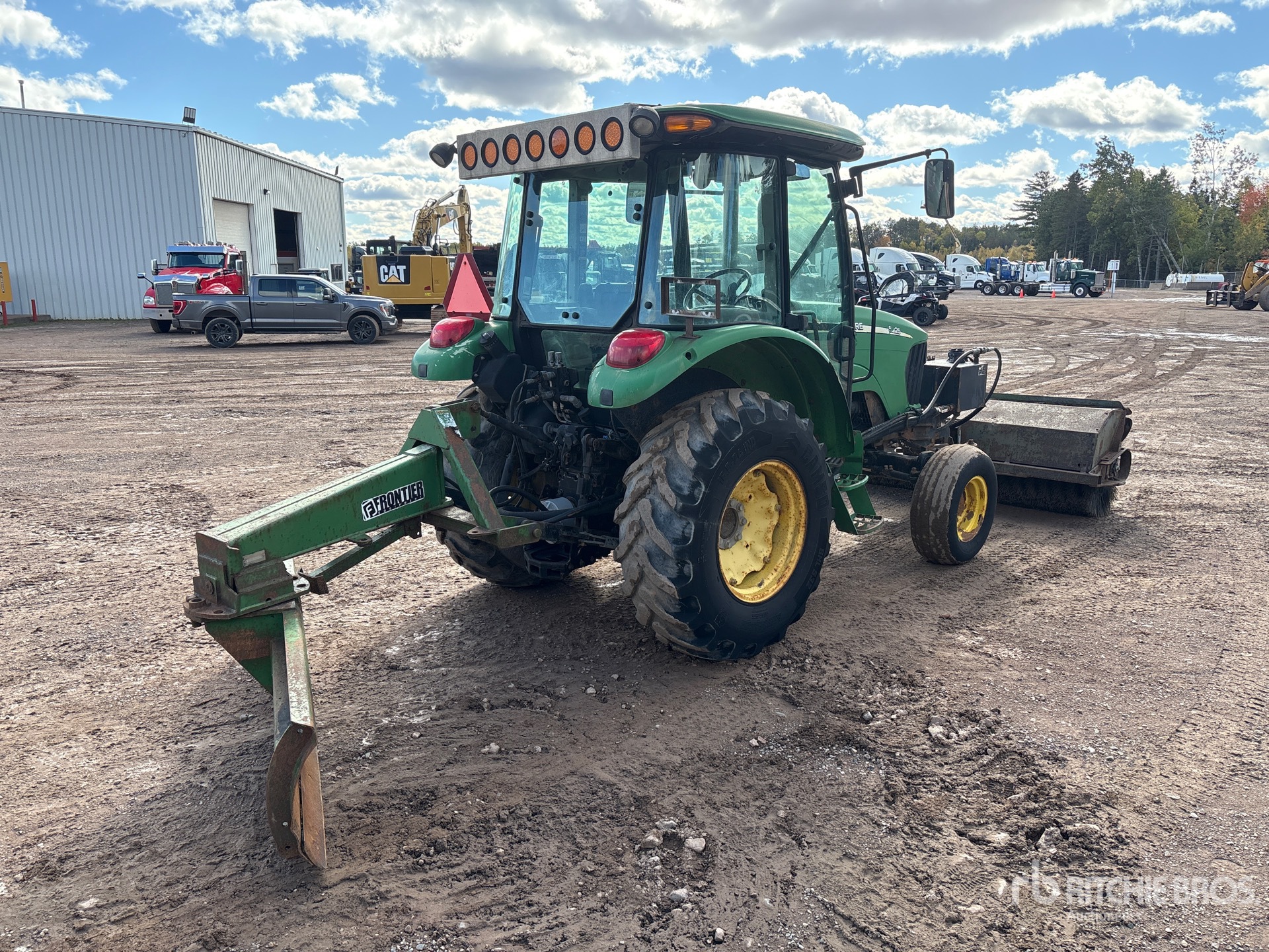 2007 John Deere 5225