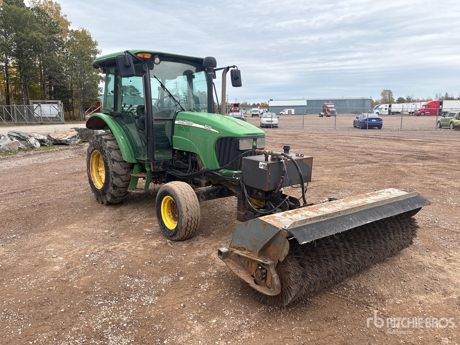 2007 John Deere 5225