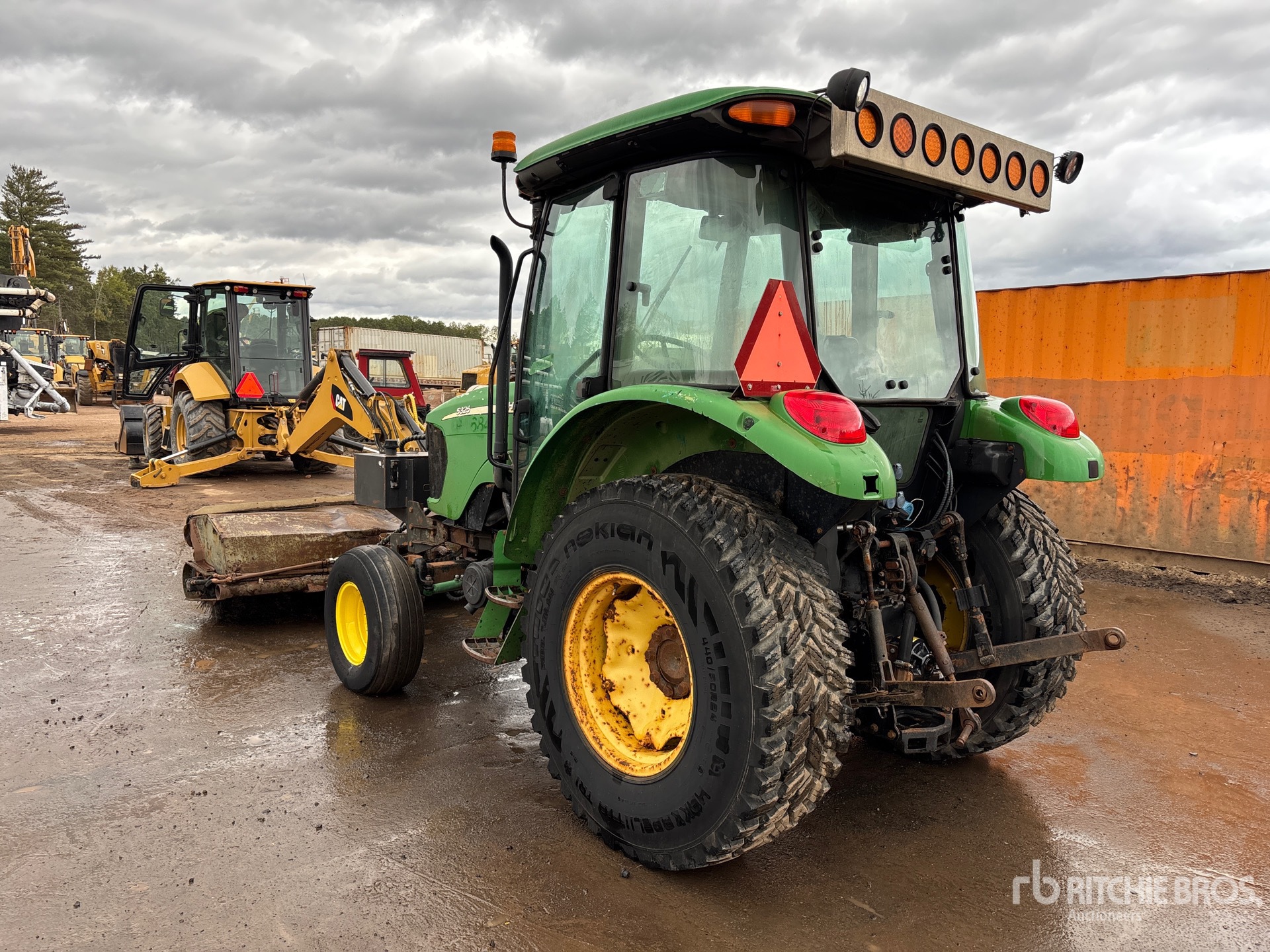 2005 John Deere 5325