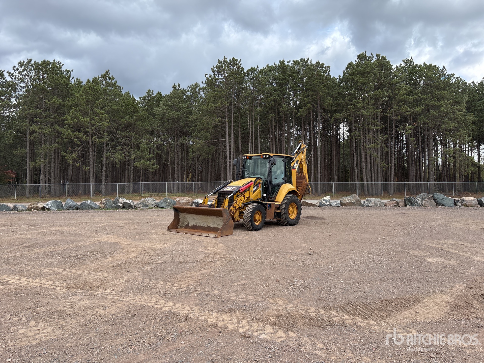 2019 Caterpillar 420F2IT