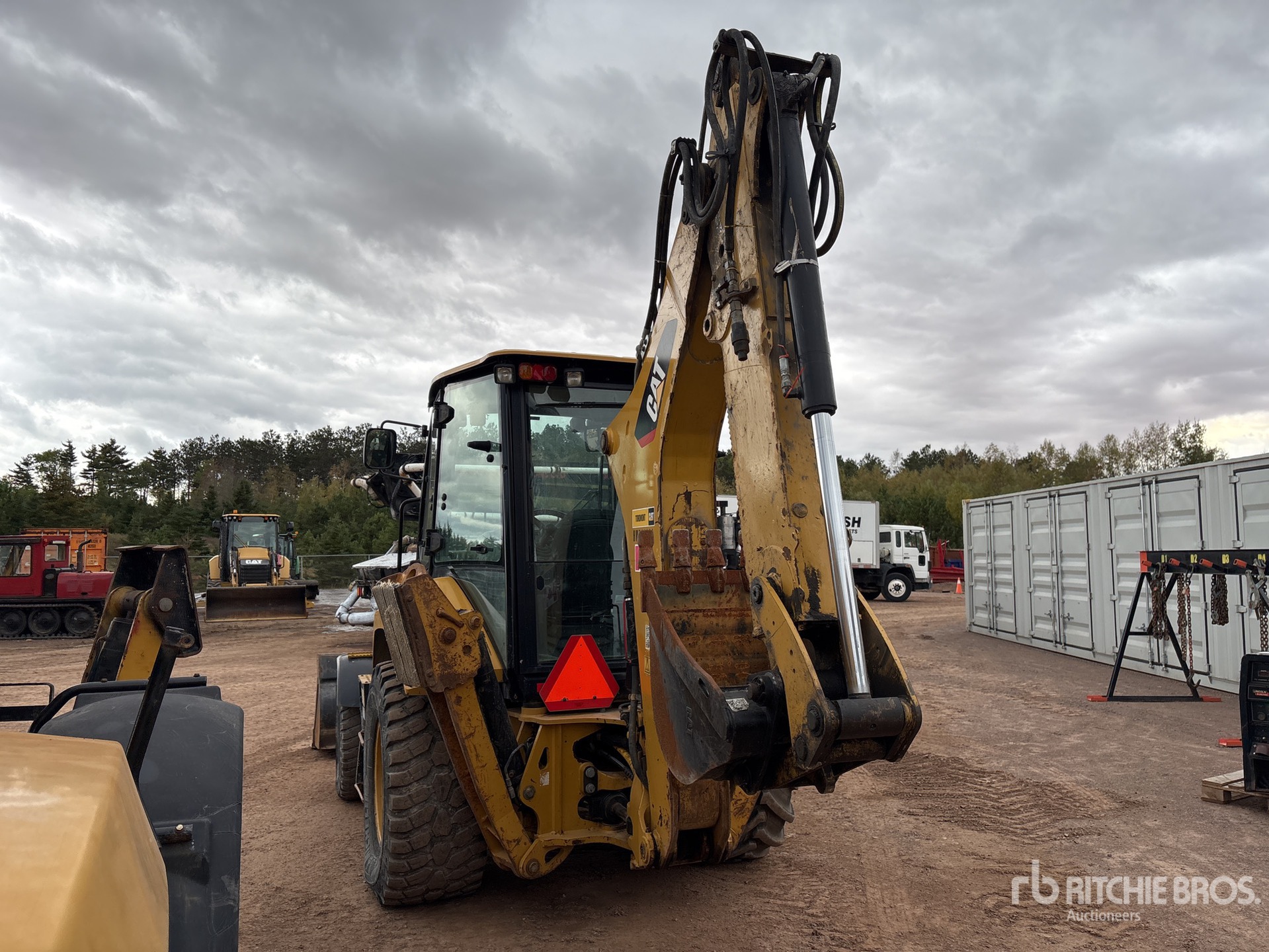 2020 Caterpillar 420F2IT