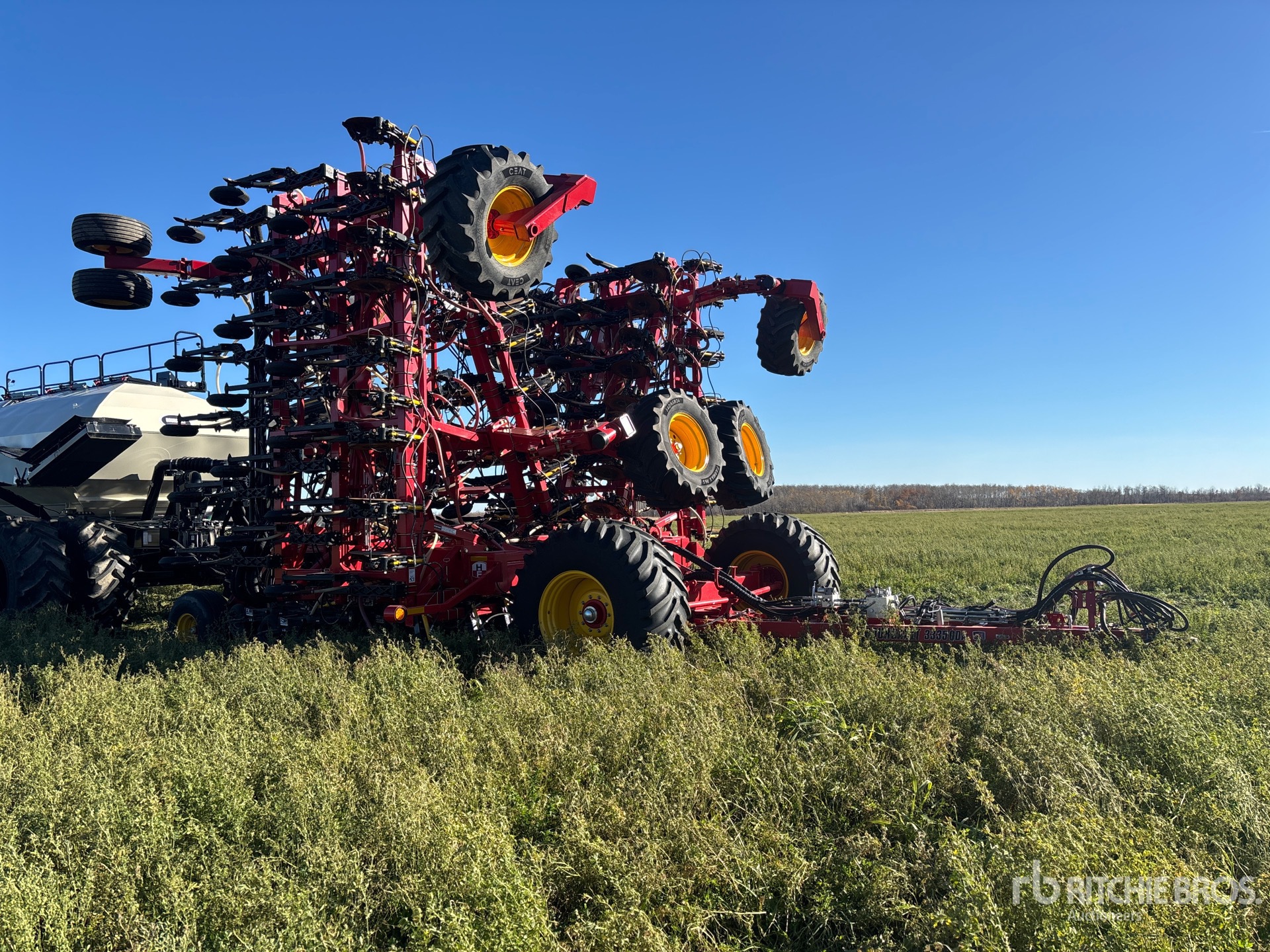 2024 Bourgault 3335-76