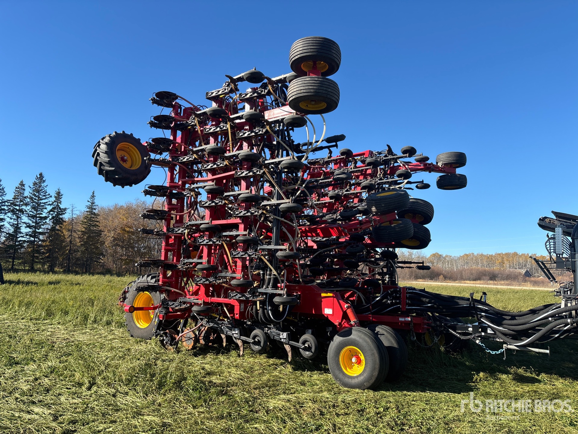 2024 Bourgault 3335-76
