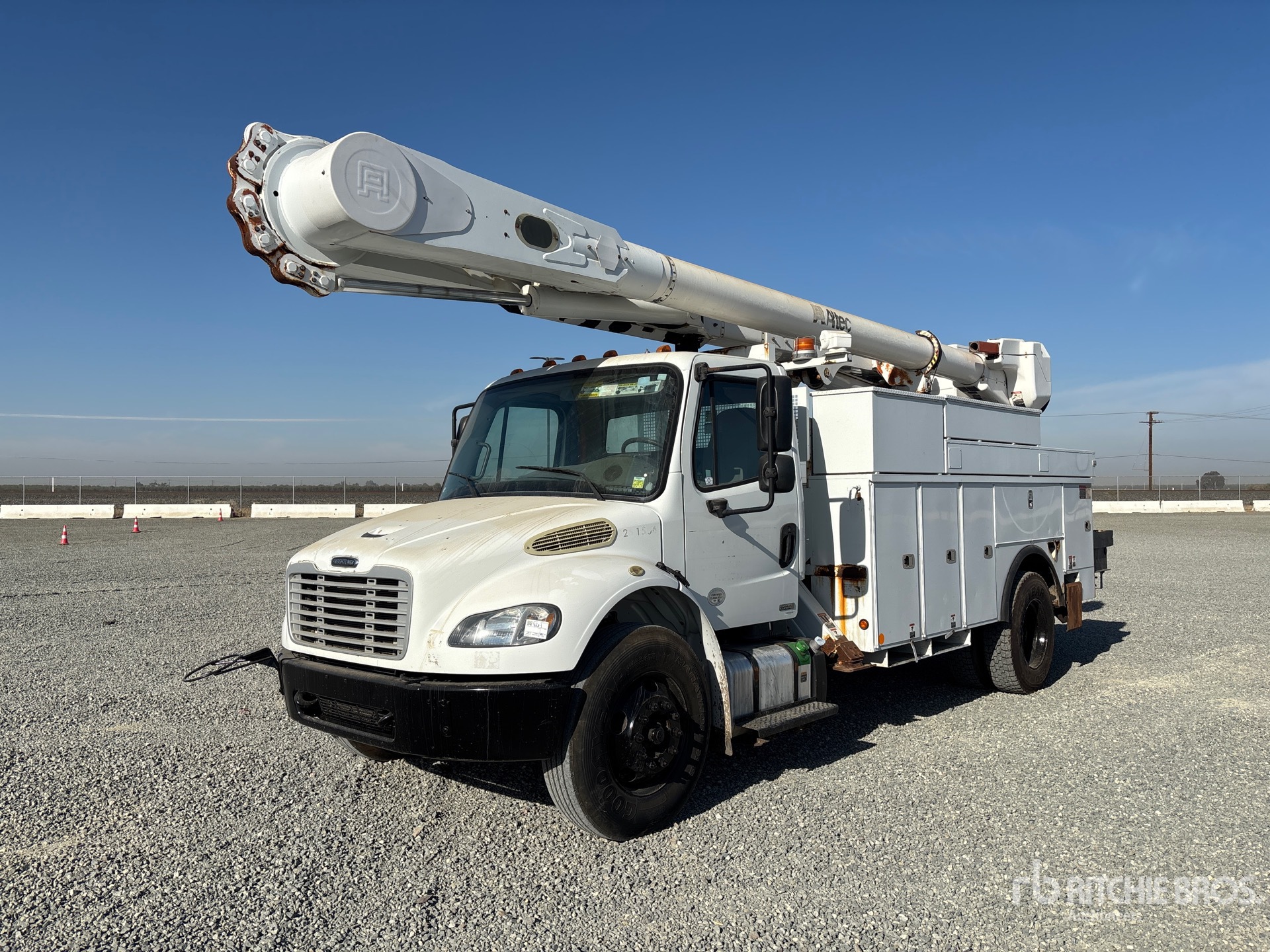 Photo of 2011 Freightliner M2 106