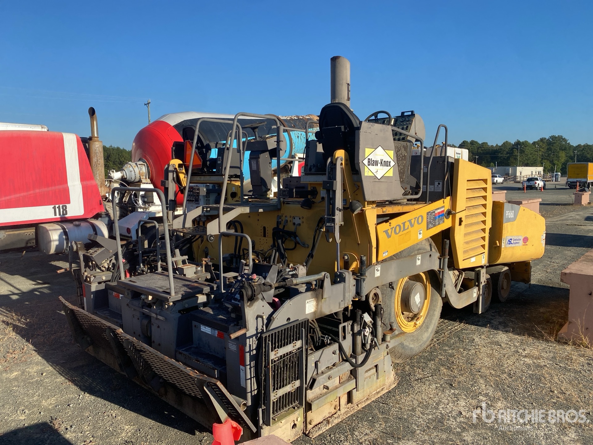 2008 Blaw Knox PF6160