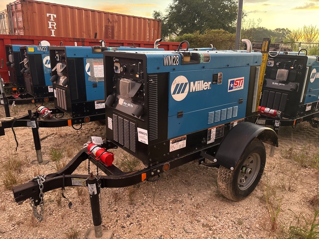 Miller Big Blue 400 Pro 400 A Mobile Multi-Process Engine Driven Welder Miller Big Blue 400 Pro 400 A Mobile Multi-Process Engine Driven Welder