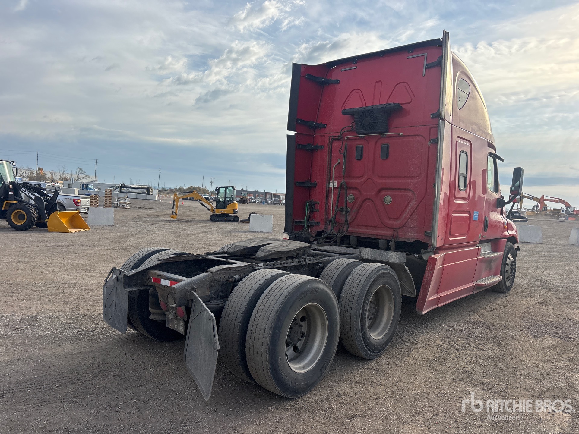 2017 Freightliner CASCADIA 125