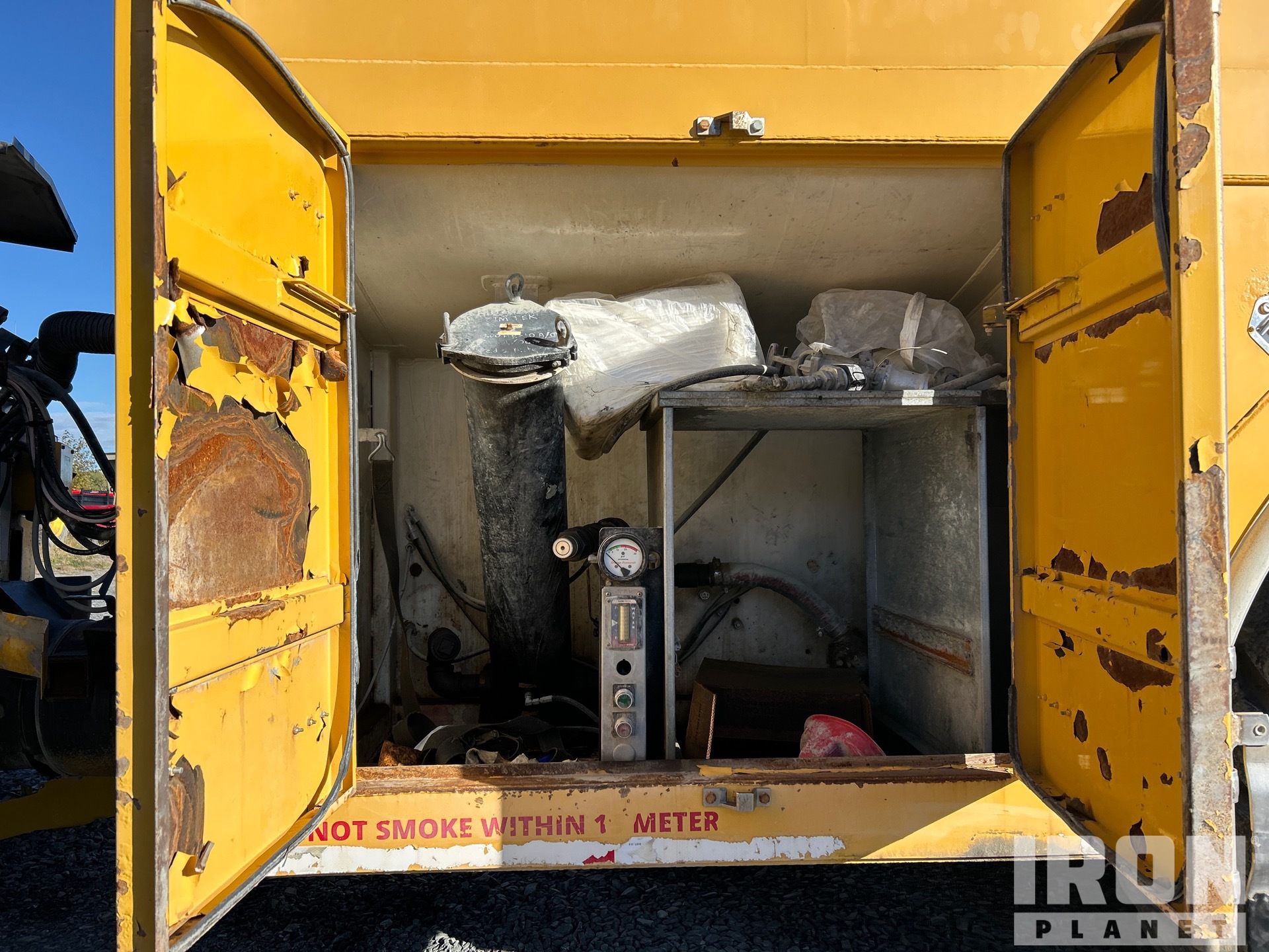 2009 Komatsu HM400-2