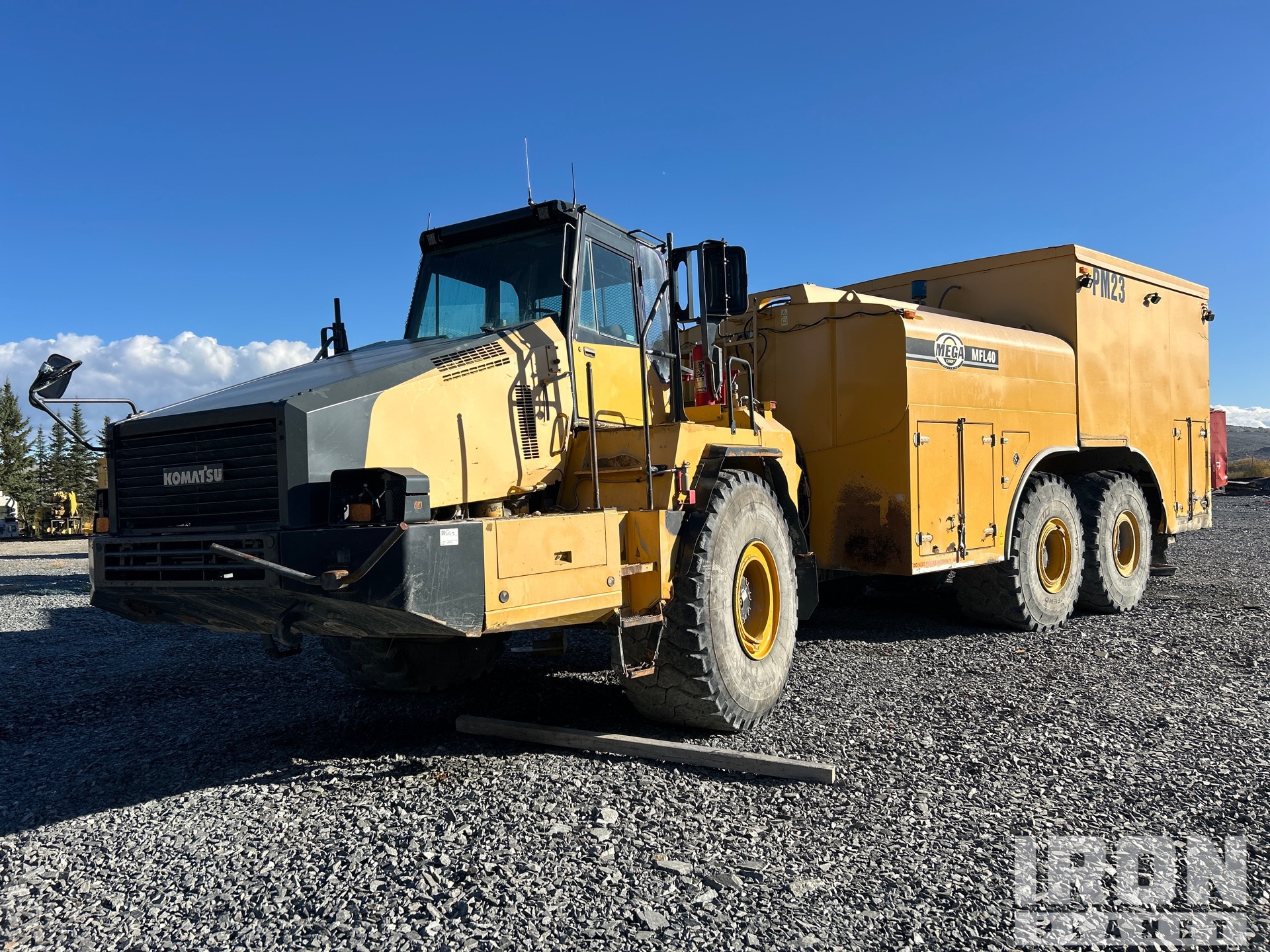 Photo of 2009 Komatsu HM400-2