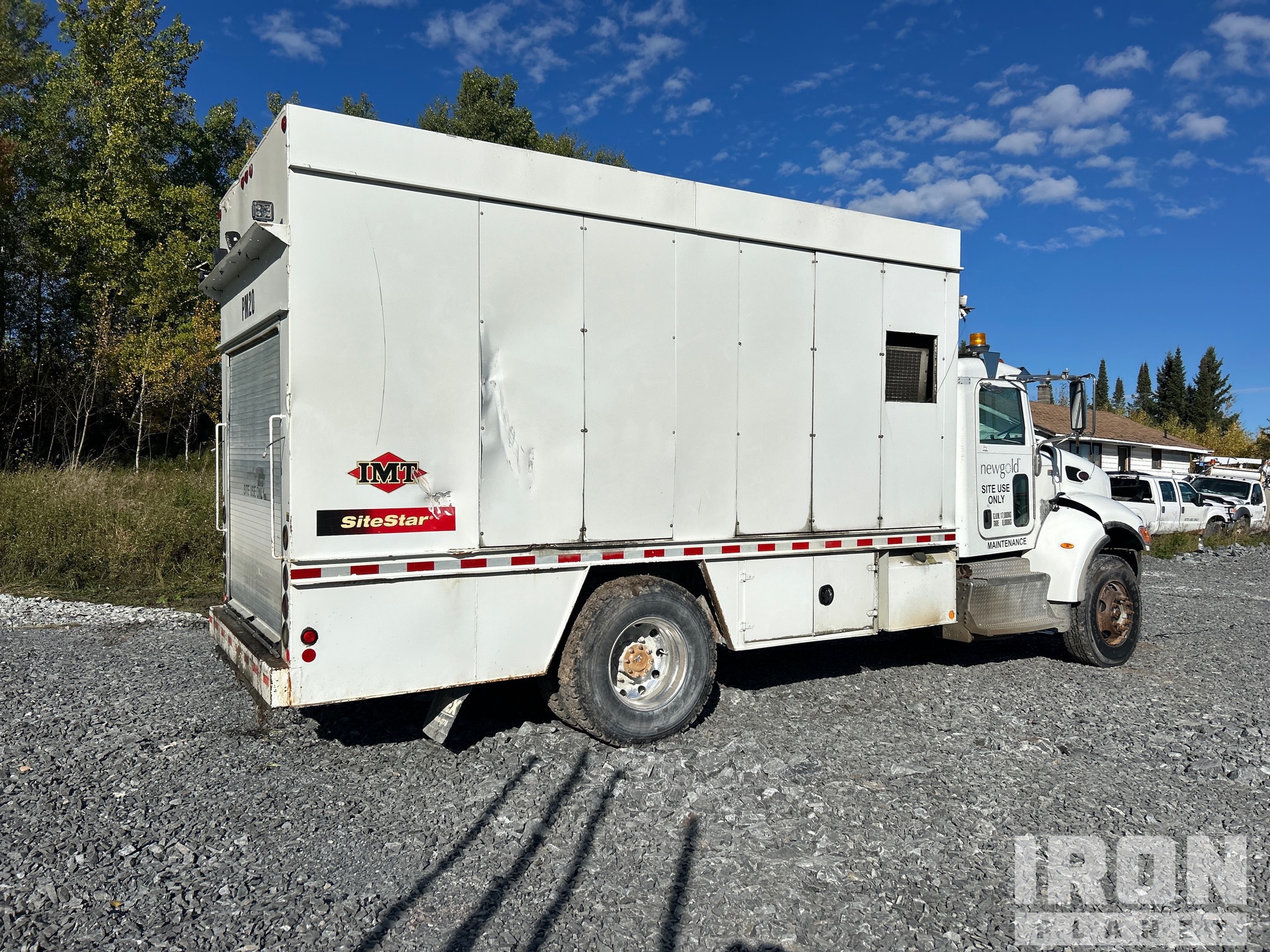 2015 Peterbilt 348