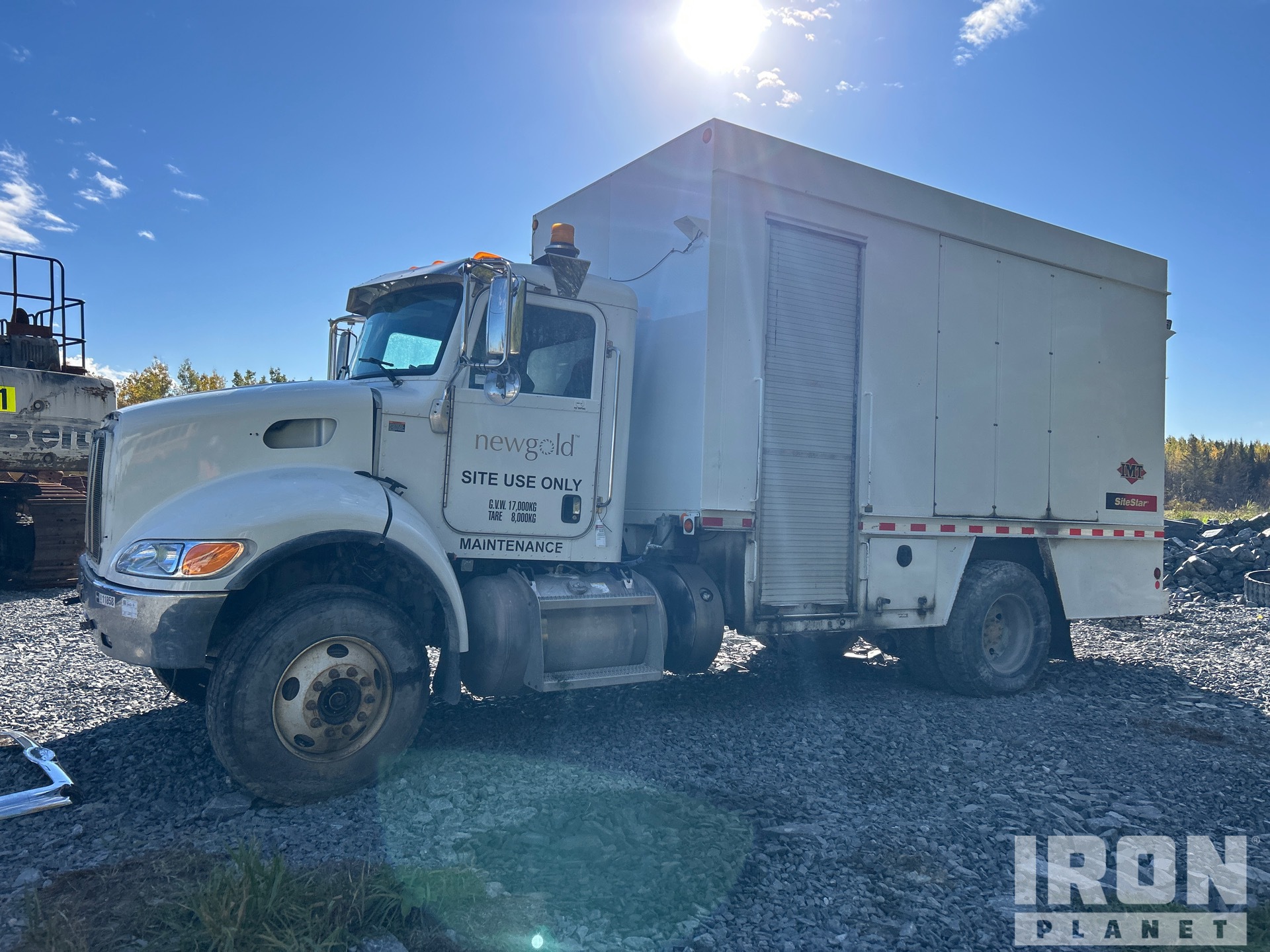 2015 Peterbilt 348
