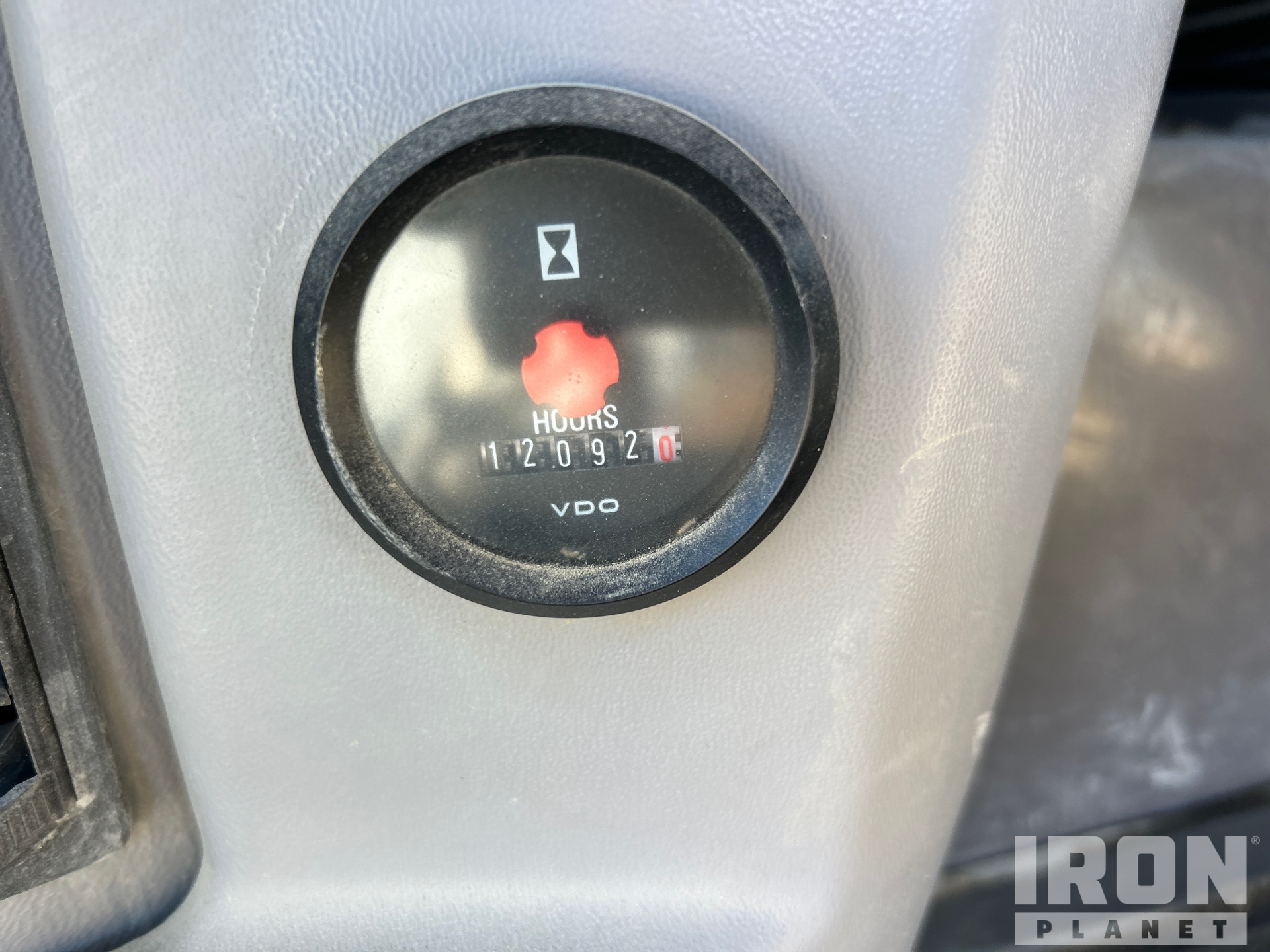 2012 Volvo G946B