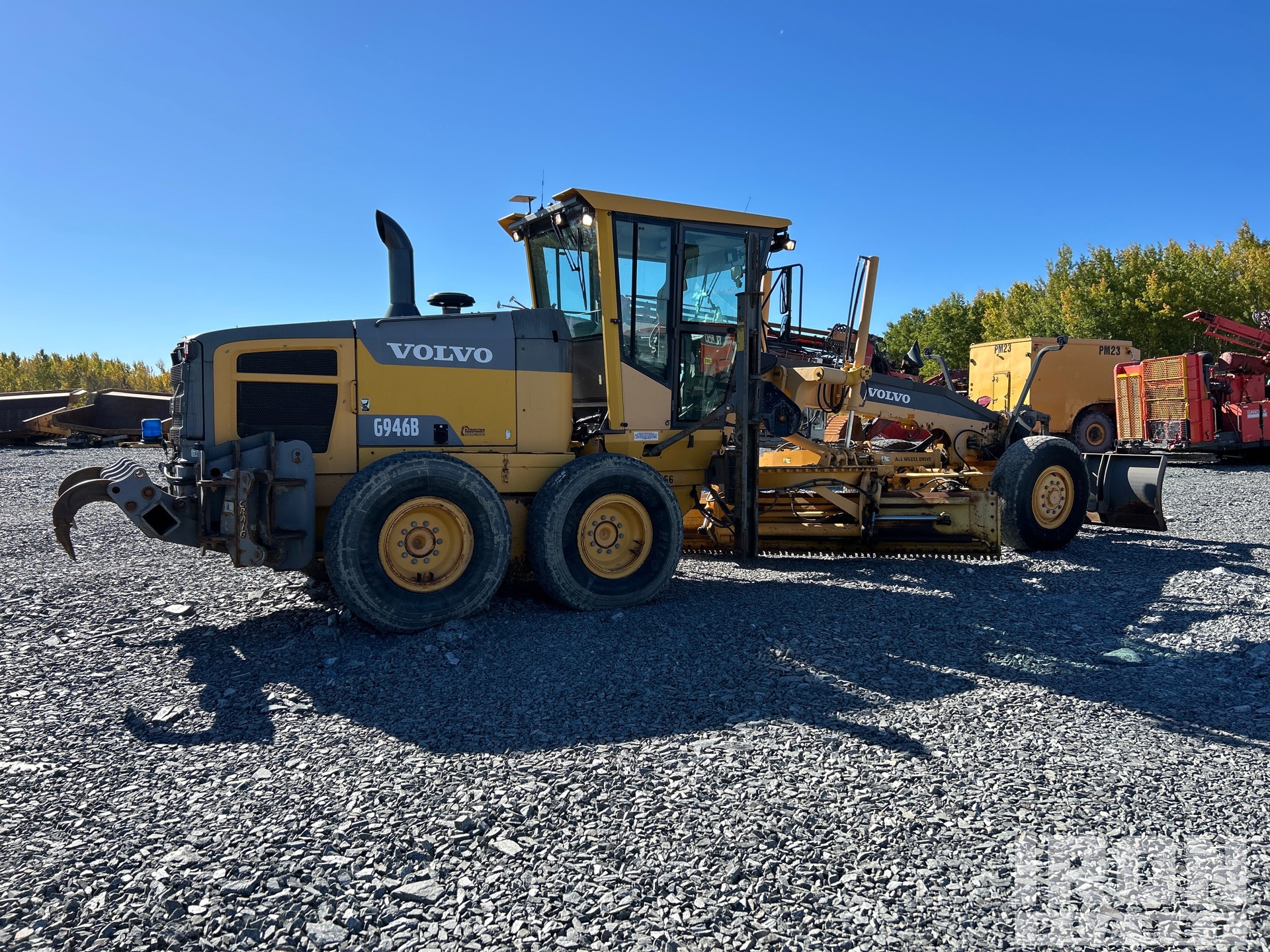 2012 Volvo G946B