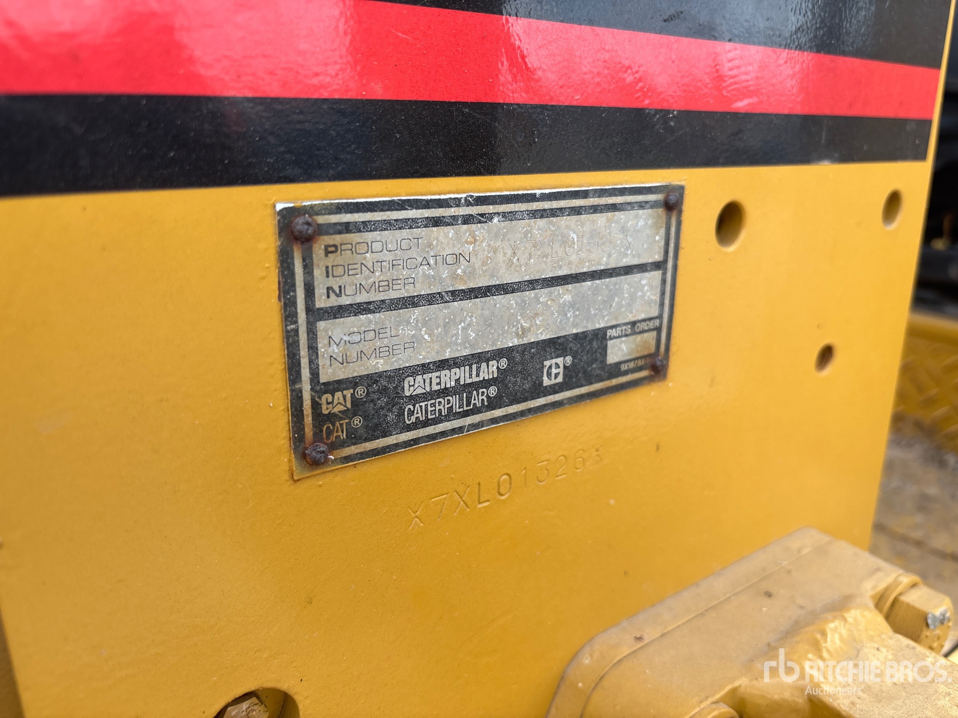 Photo of 1998 Caterpillar D3C LGP