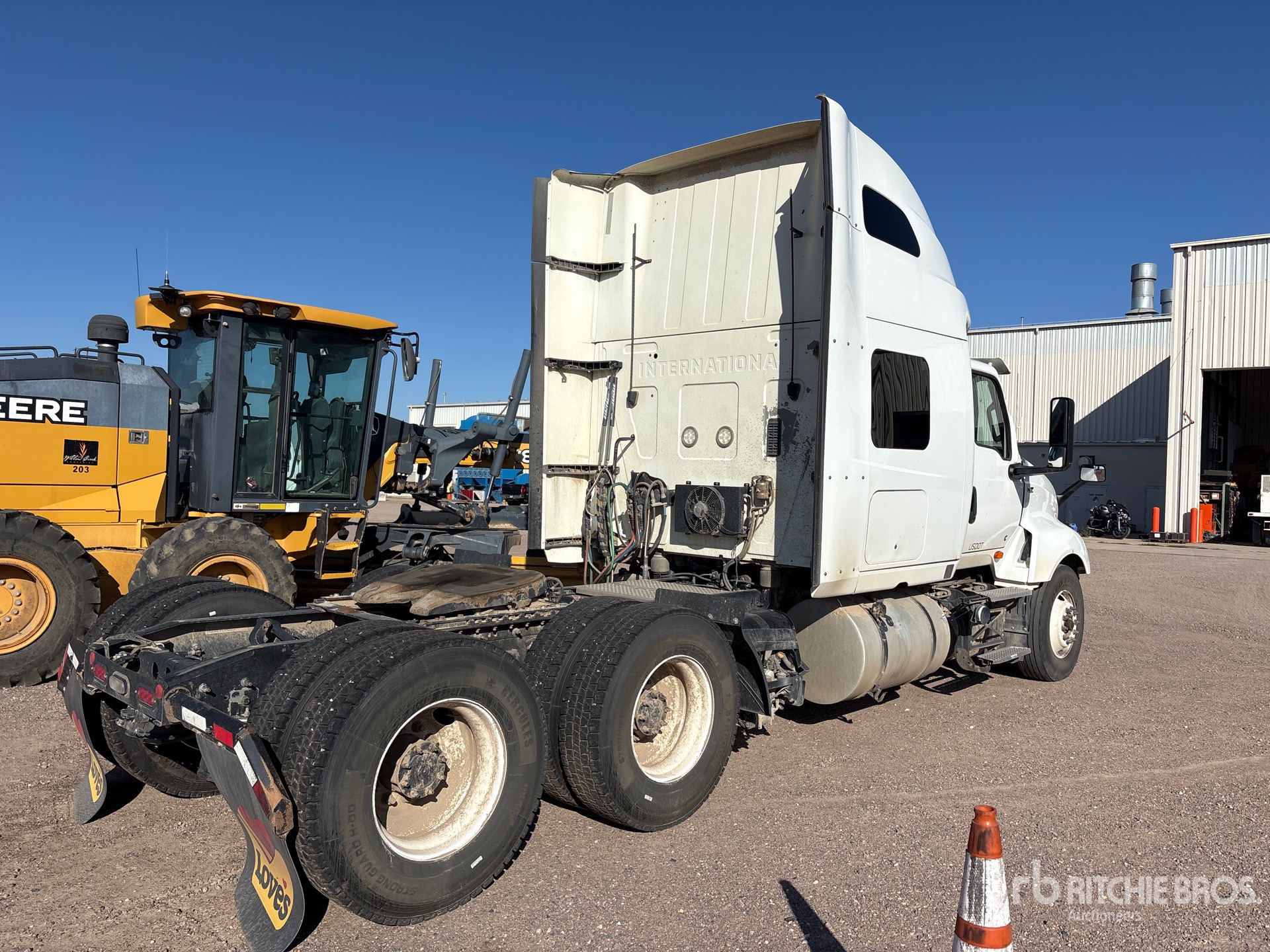 2020 International LT625