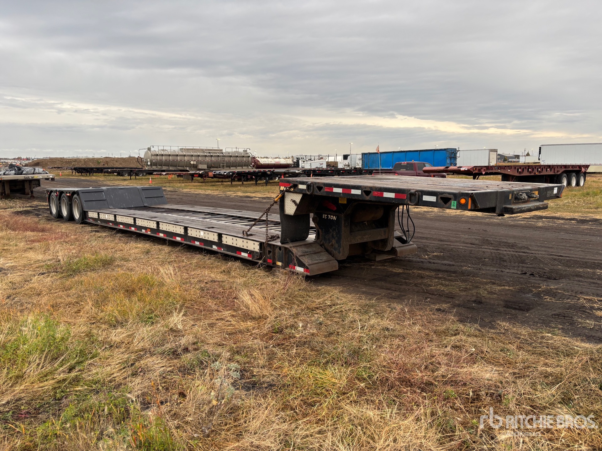 2015 BWS 35 TON T/A REMOVABLE GOOSENECK